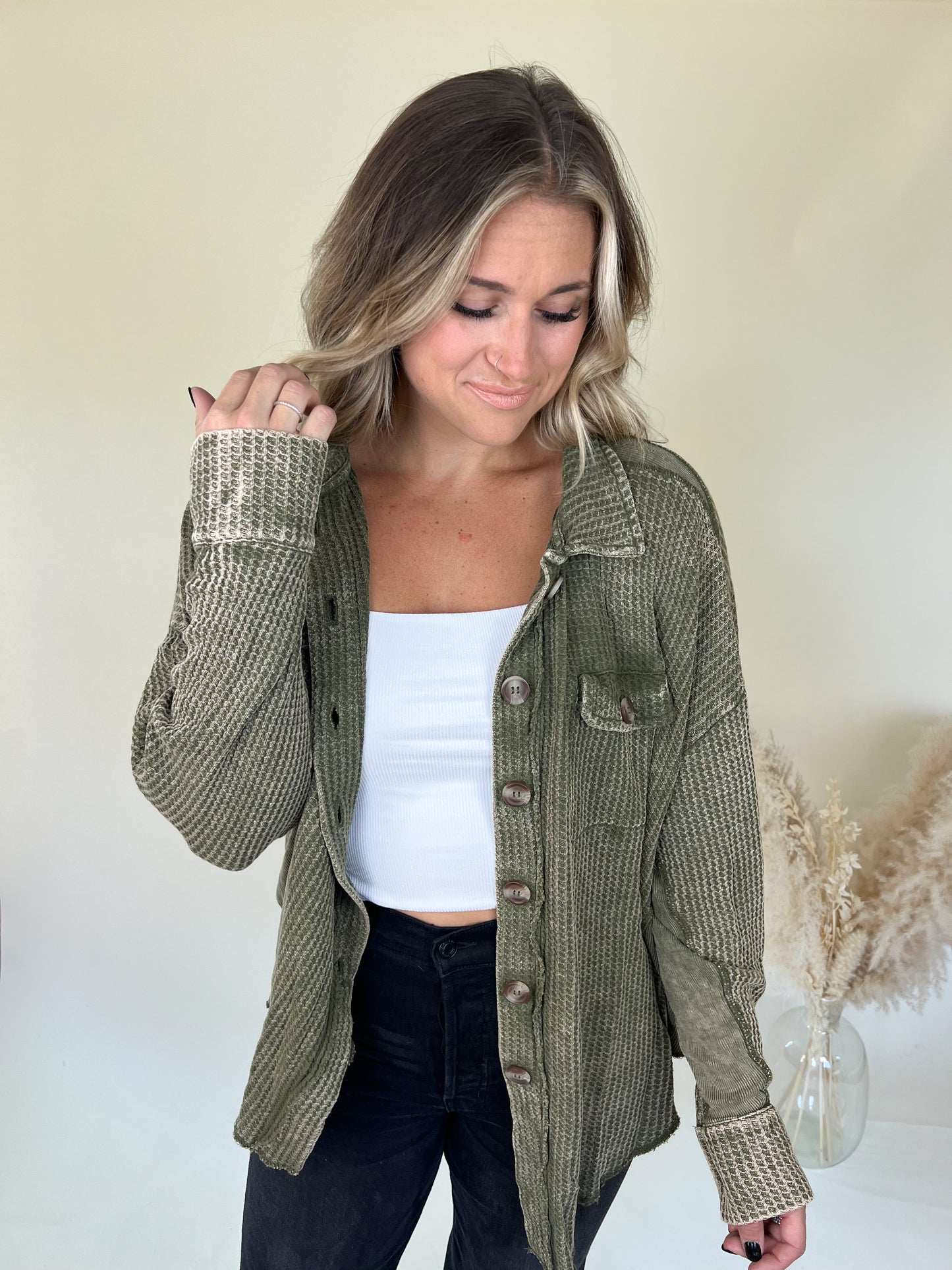Rhodes Acid Wash Shacket | Olive