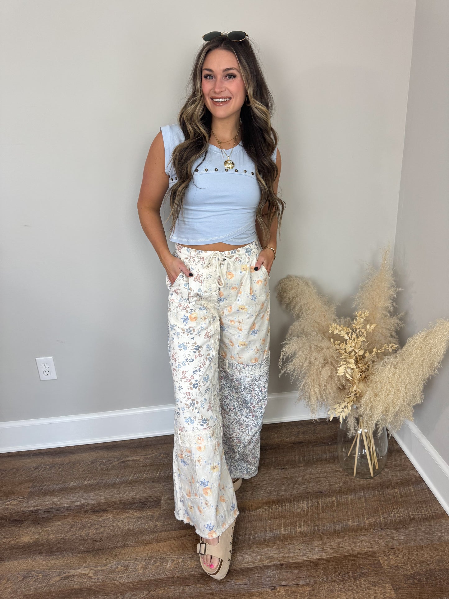 Turn Around Floral Pants