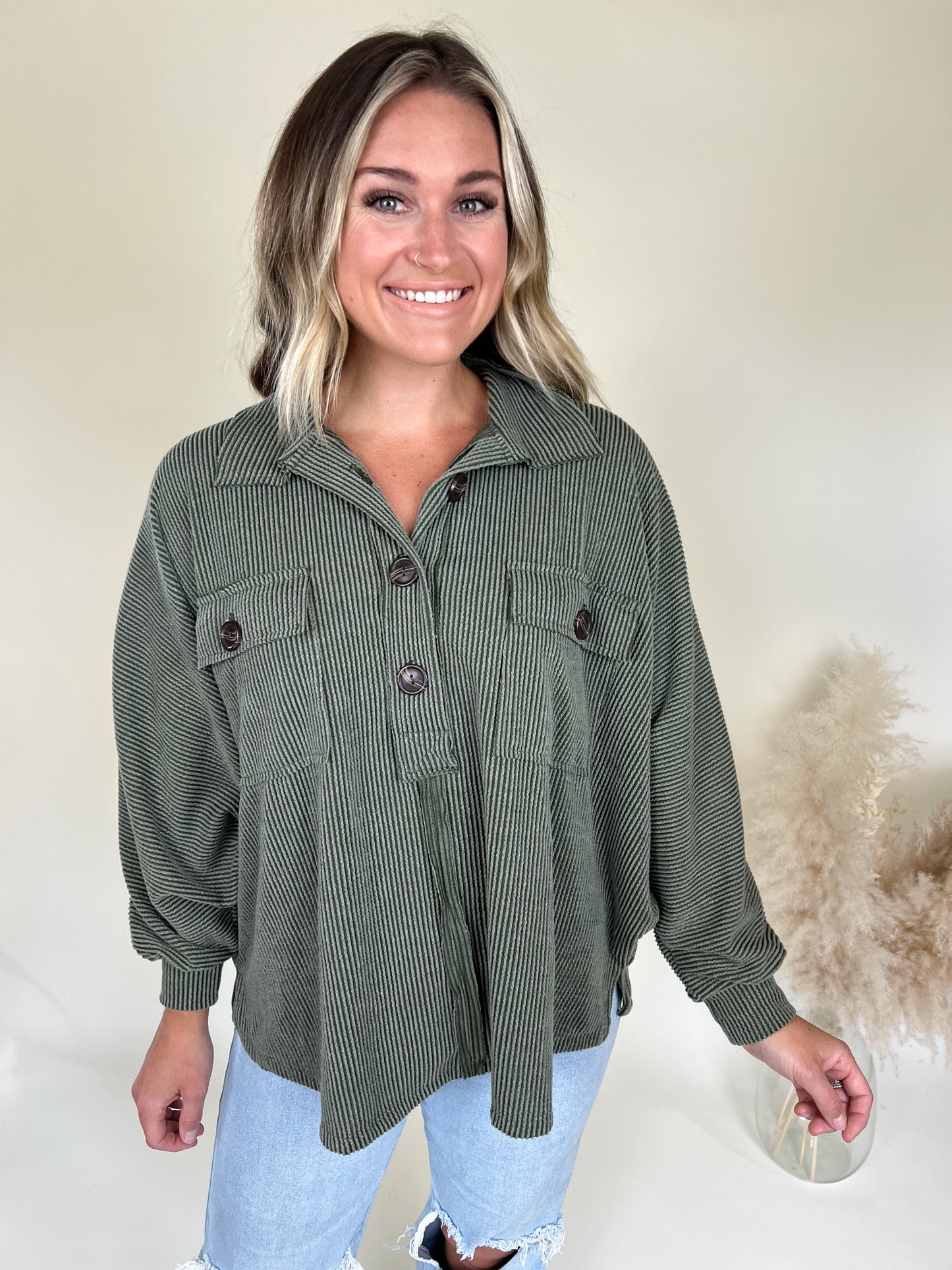 Coffee Date Pullover | Olive