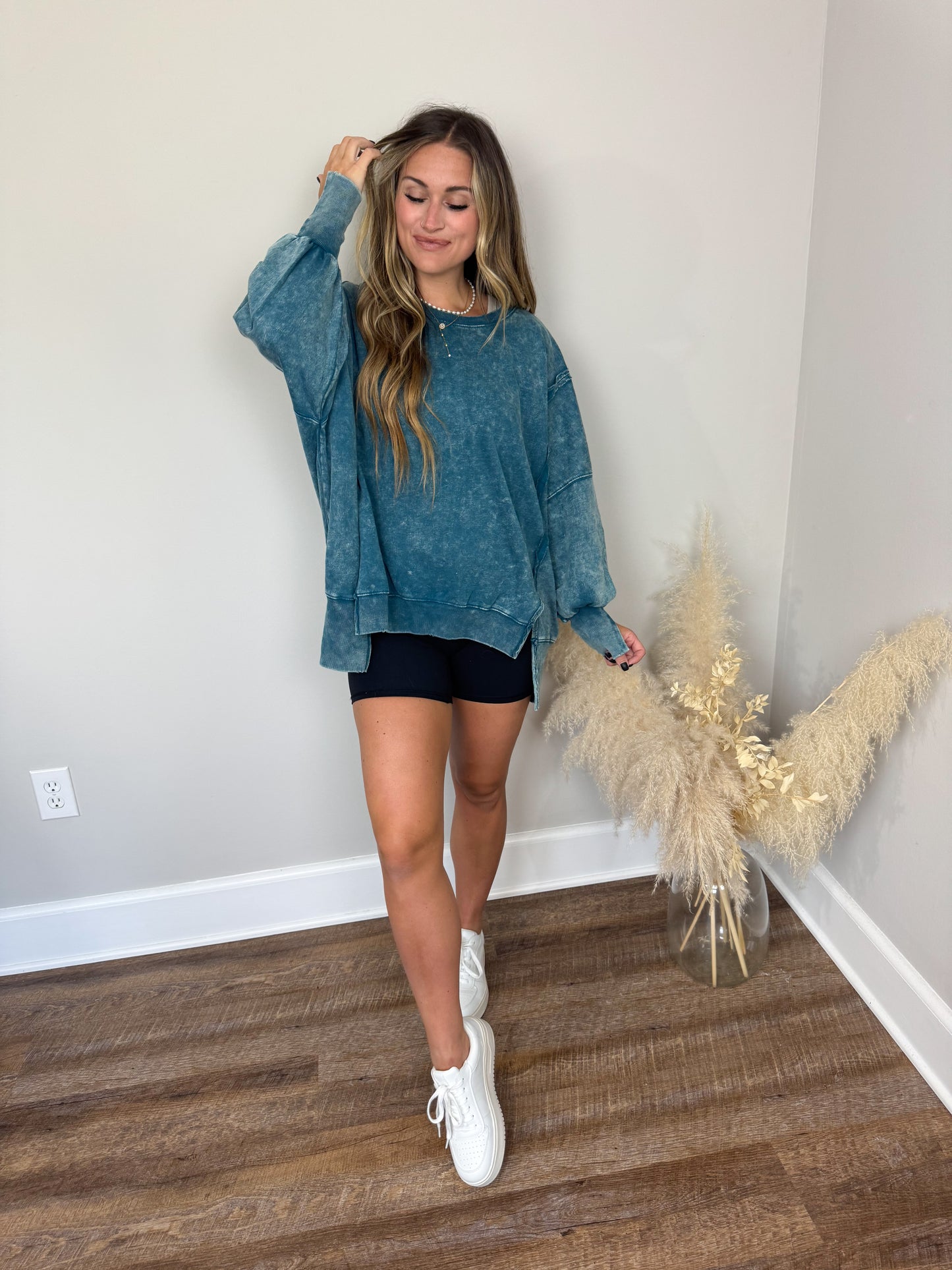 Seaside Washed Sweatshirt | Teal