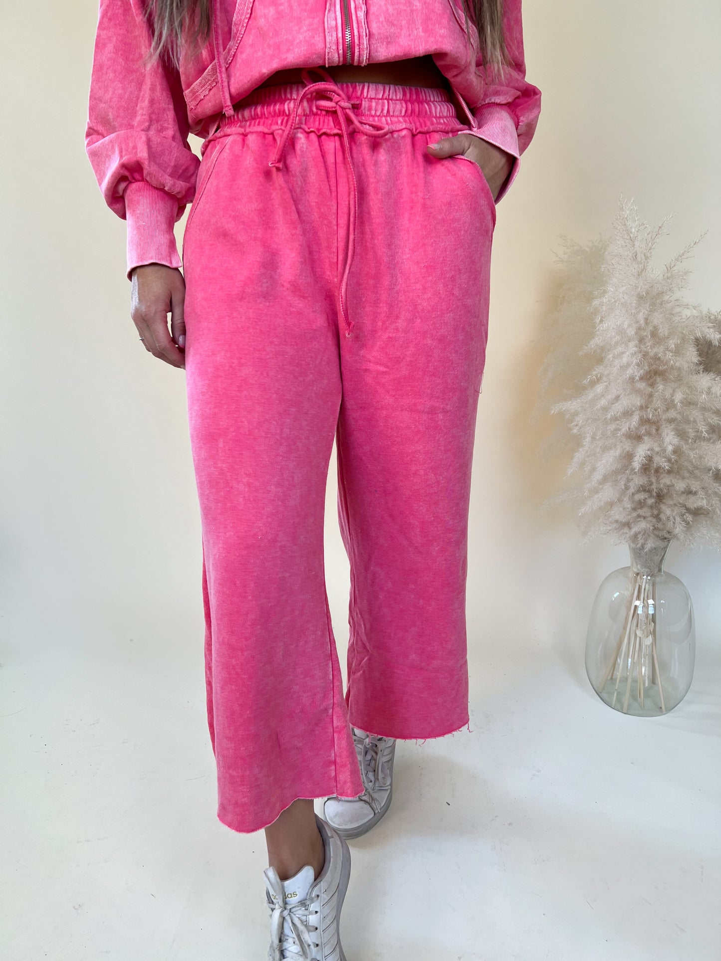 Everybody Wide Leg Sweatpants