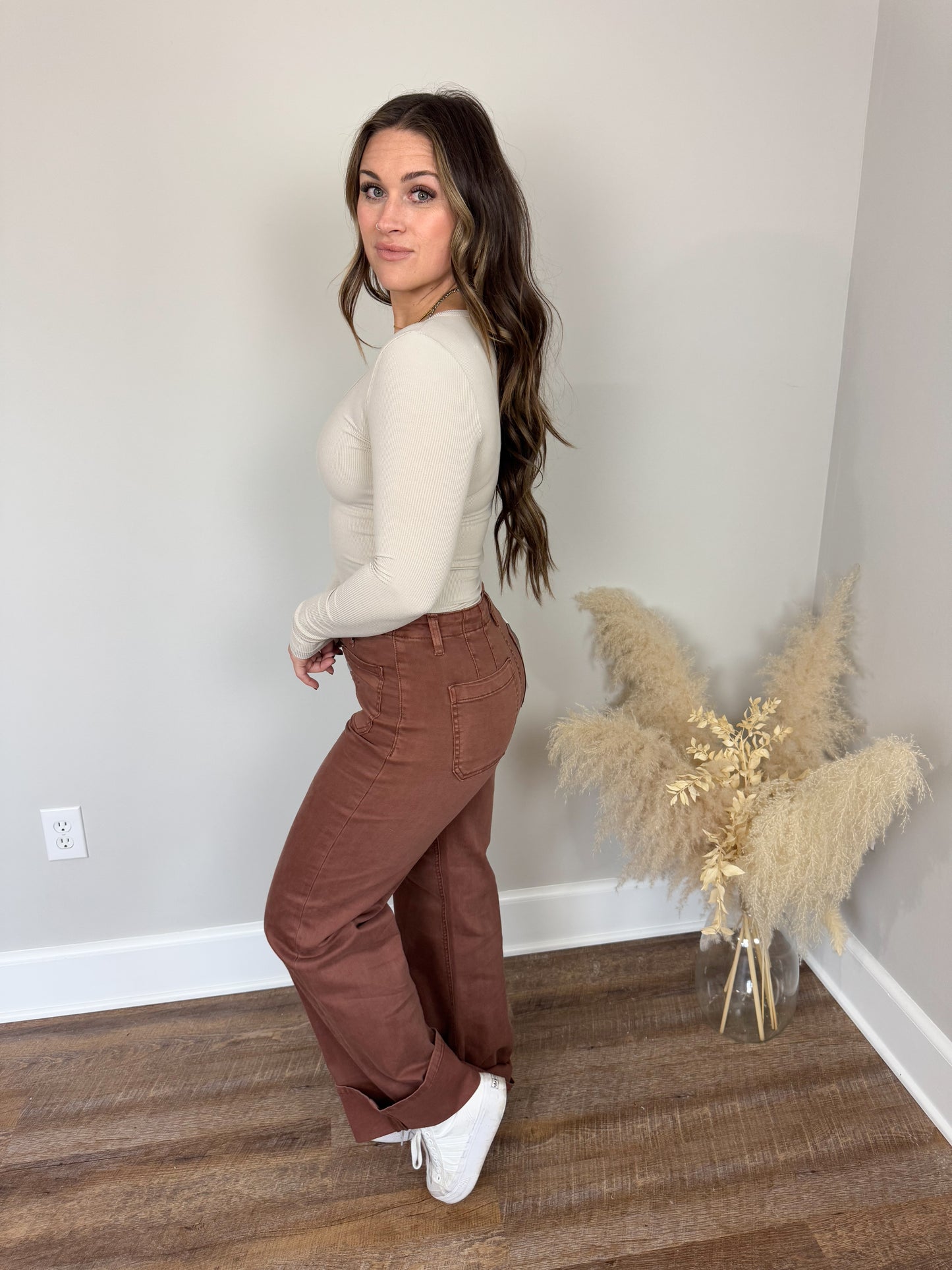 Risen Wide Leg Jeans | Espresso FINAL SALE