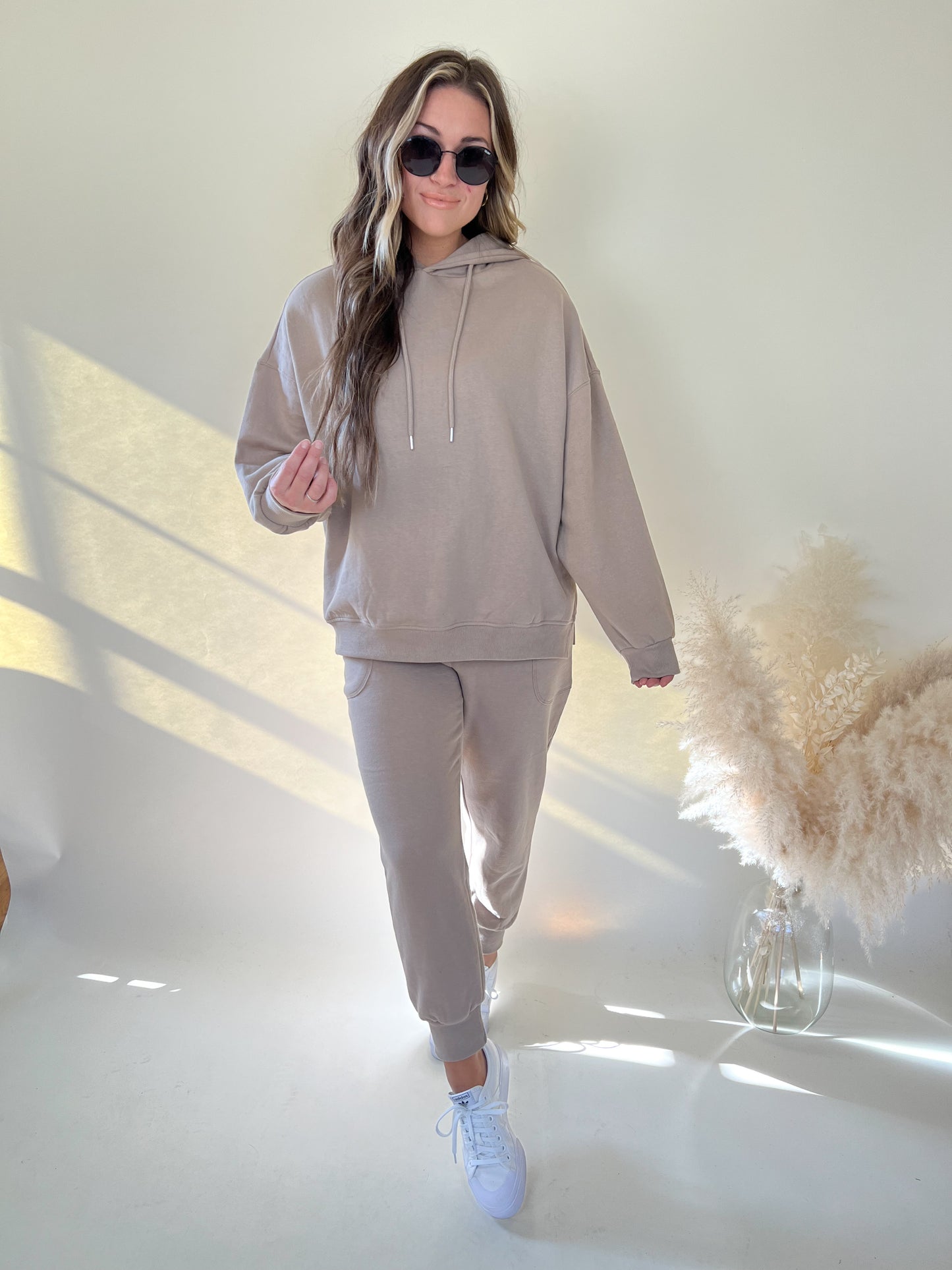 In Touch Sweatshirt | Sand