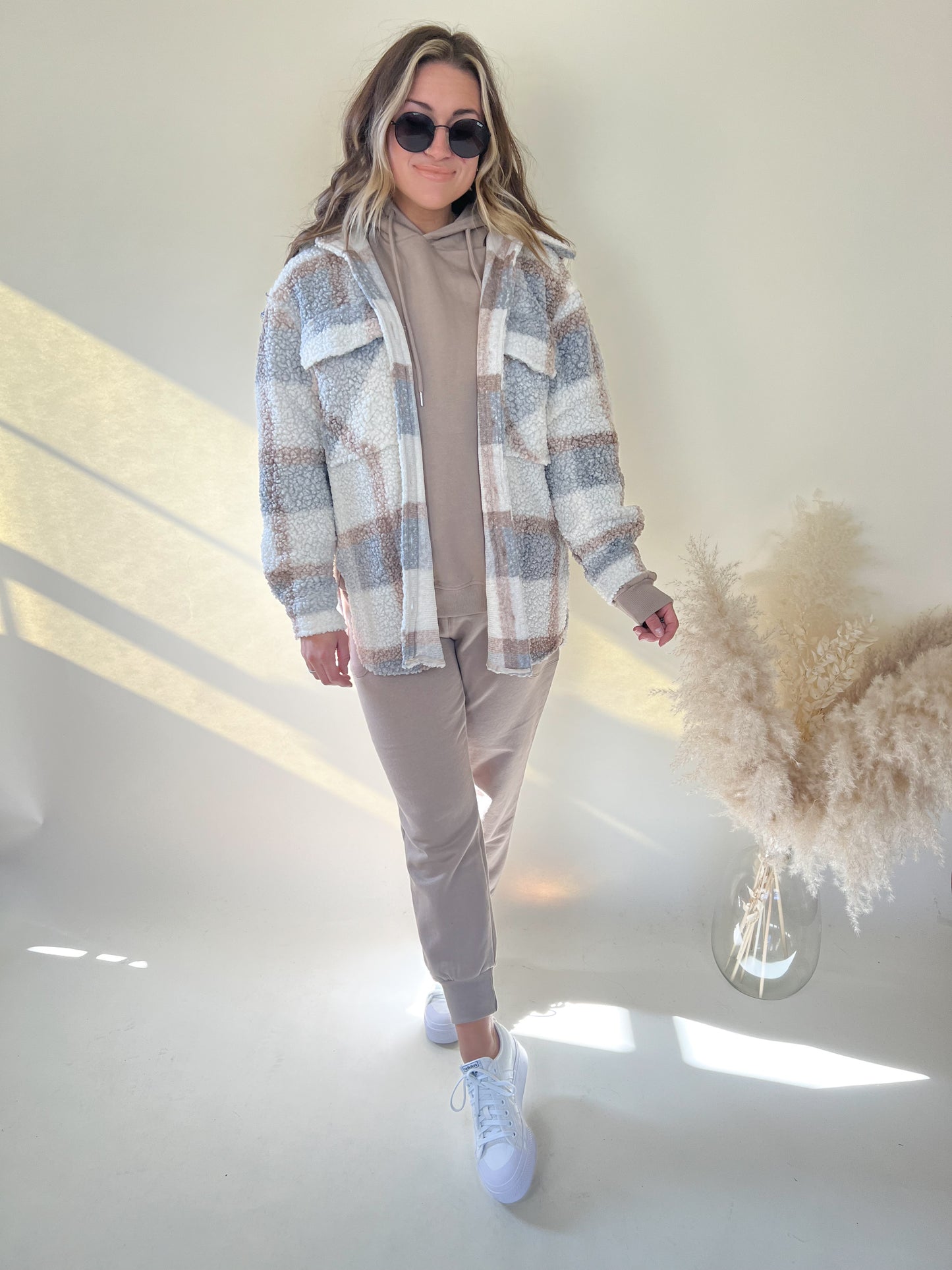 In Touch Sweatshirt | Sand