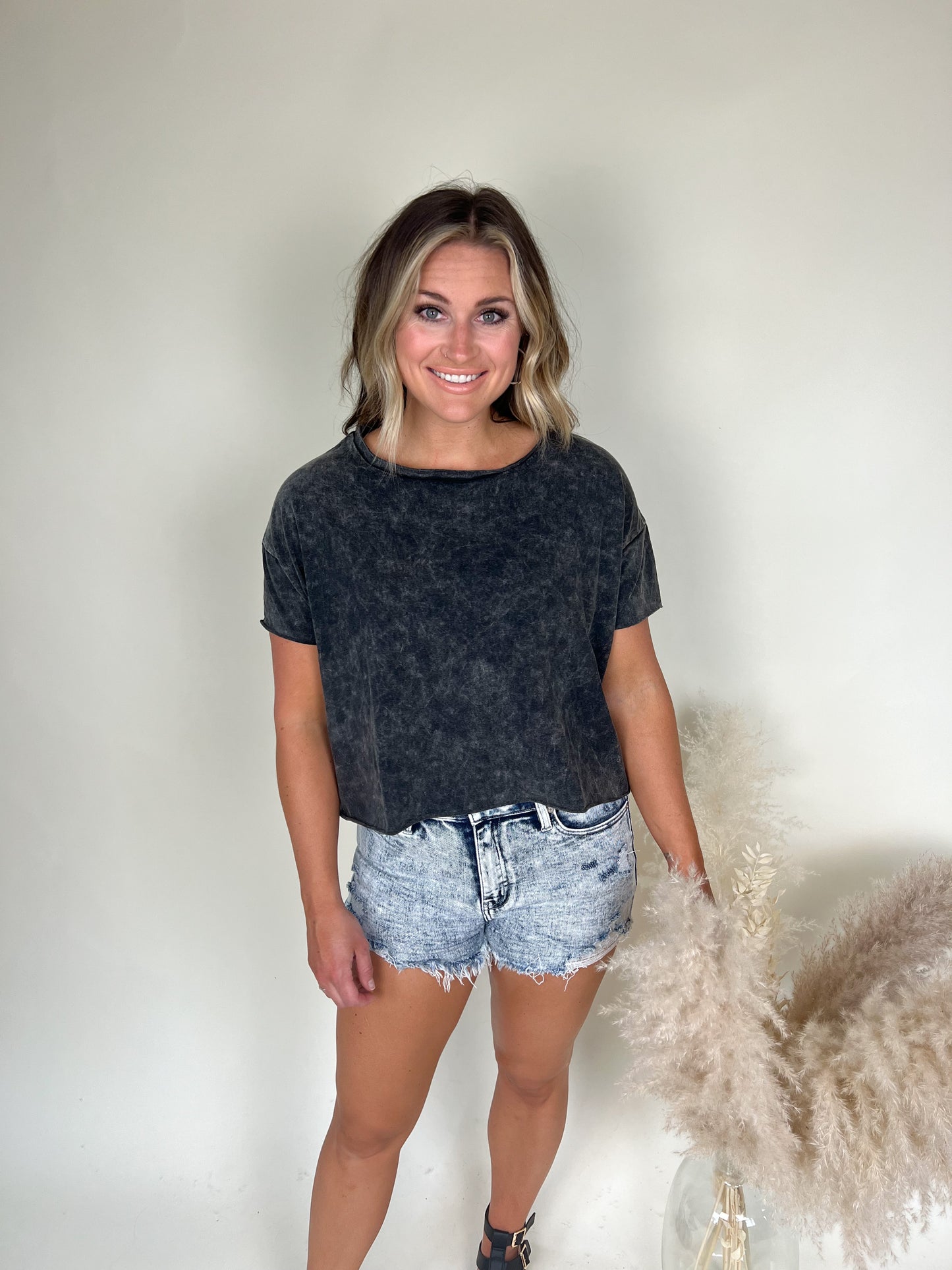 Piece of Advice Crop Top | Ash Black
