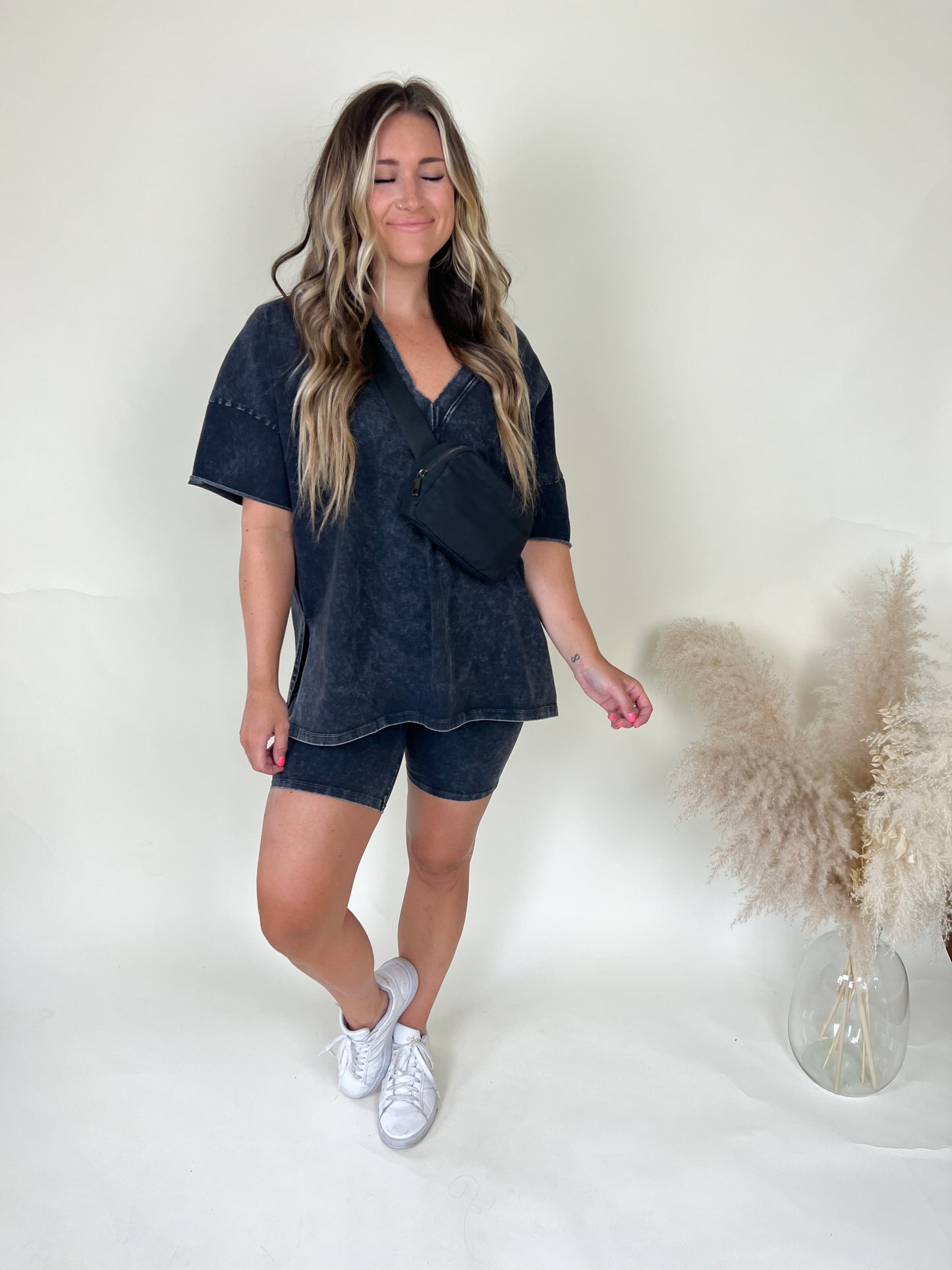Oasis Biker Shorts | Charcoal