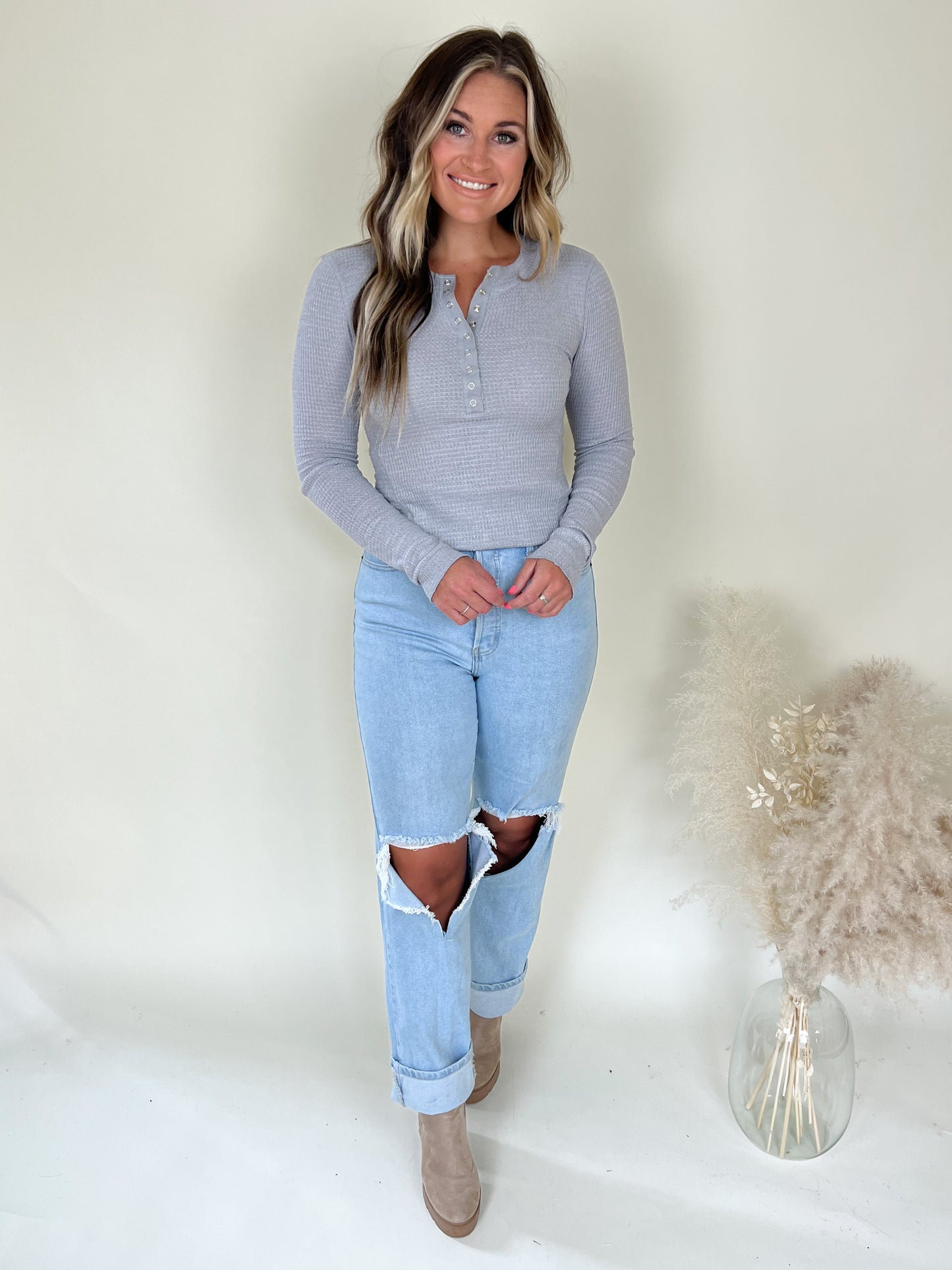 Best Life Waffle Knit Top | Grey