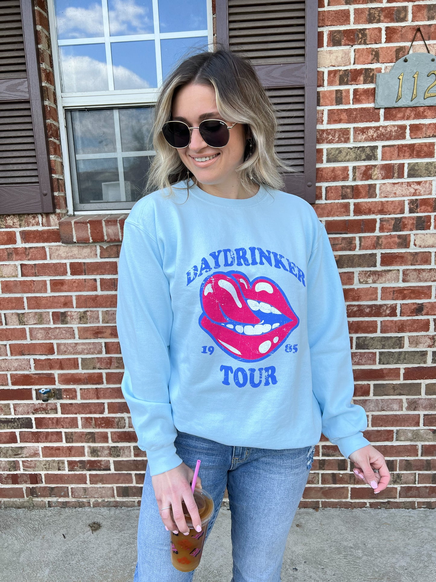 Daydrinker Tour Lips Pullover