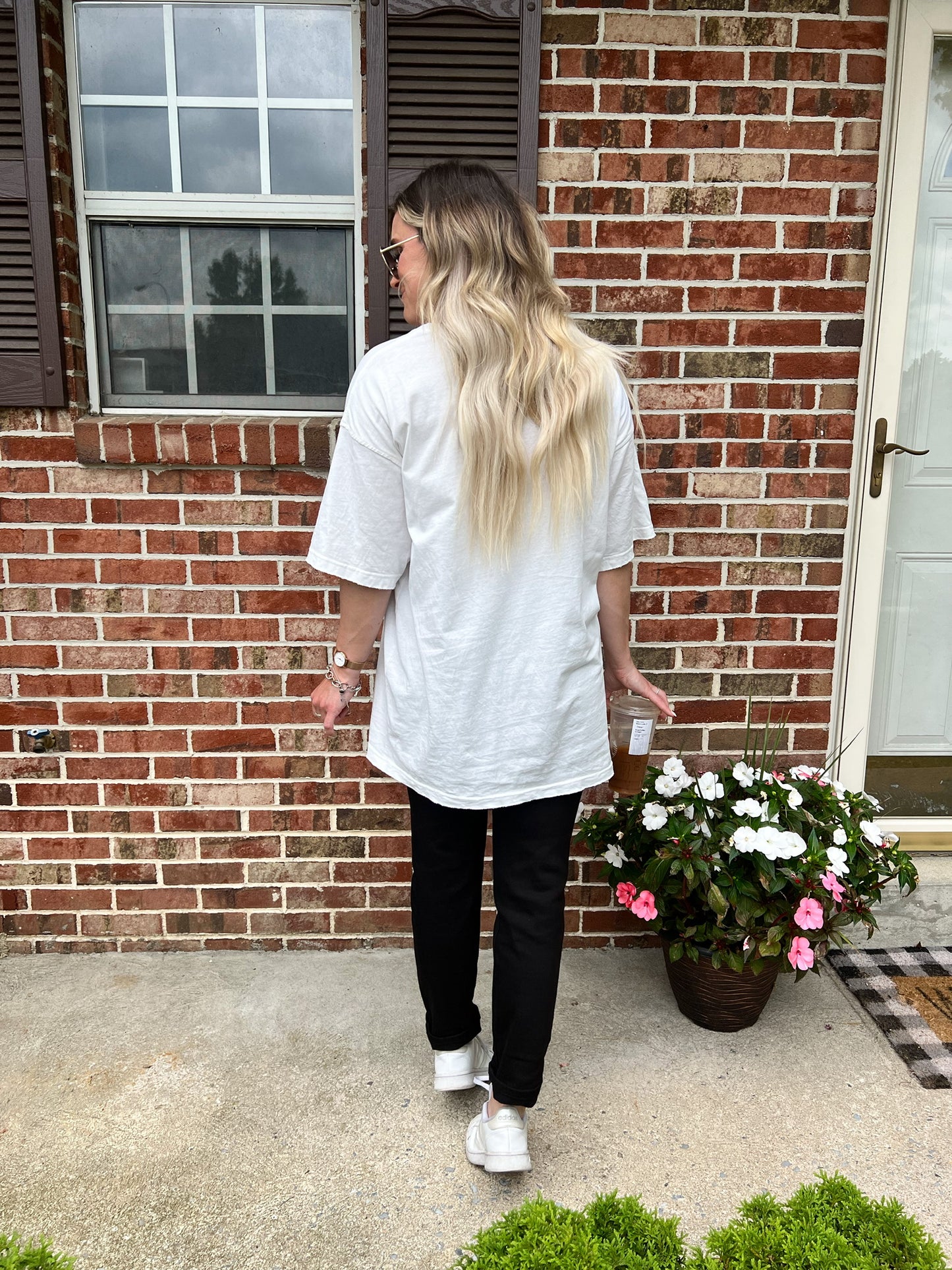 Black Mom Jeans - back