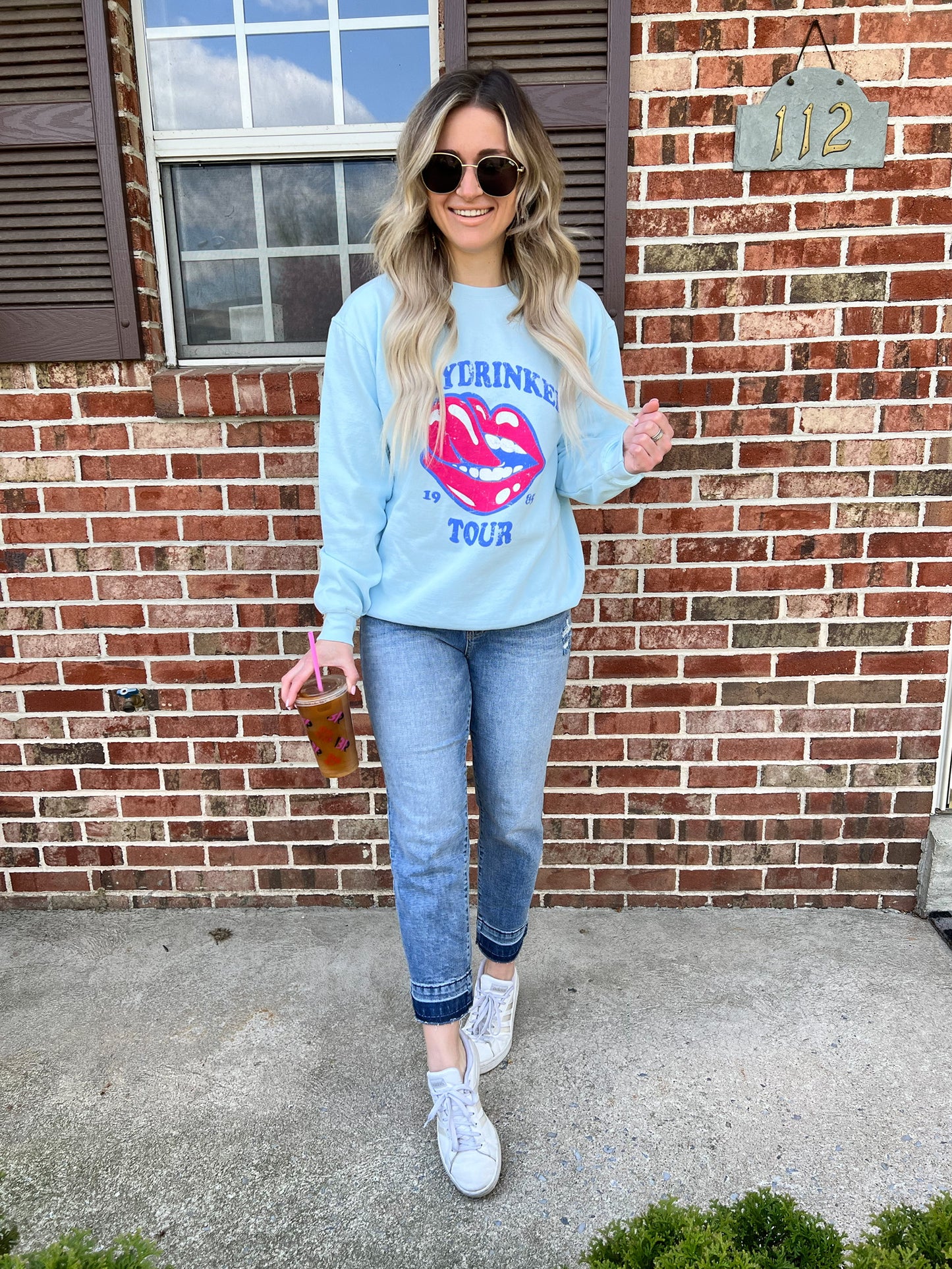 Daydrinker Tour Lips Pullover