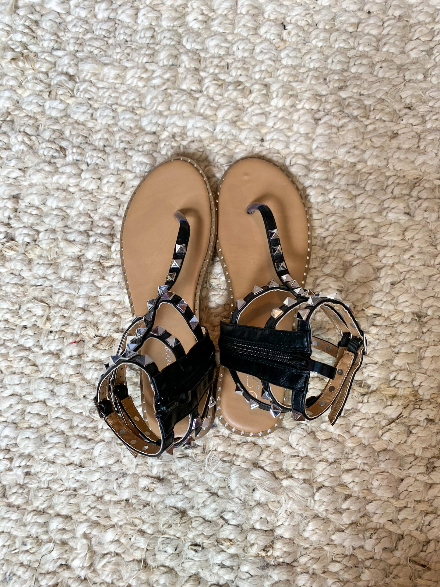 Bold Moves Sandals | Black FINAL SALE