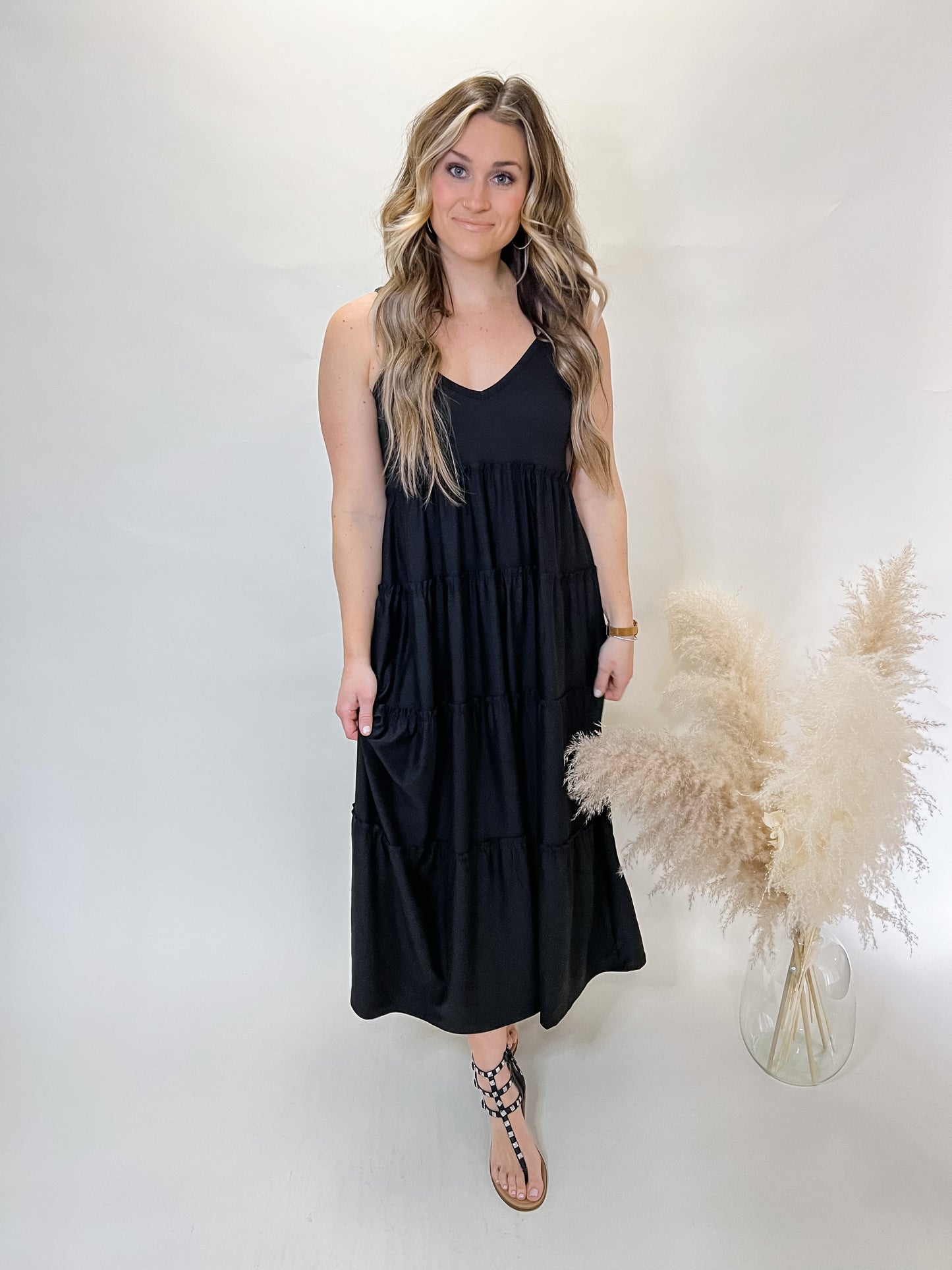 Good Knowledge Maxi Dress | Black