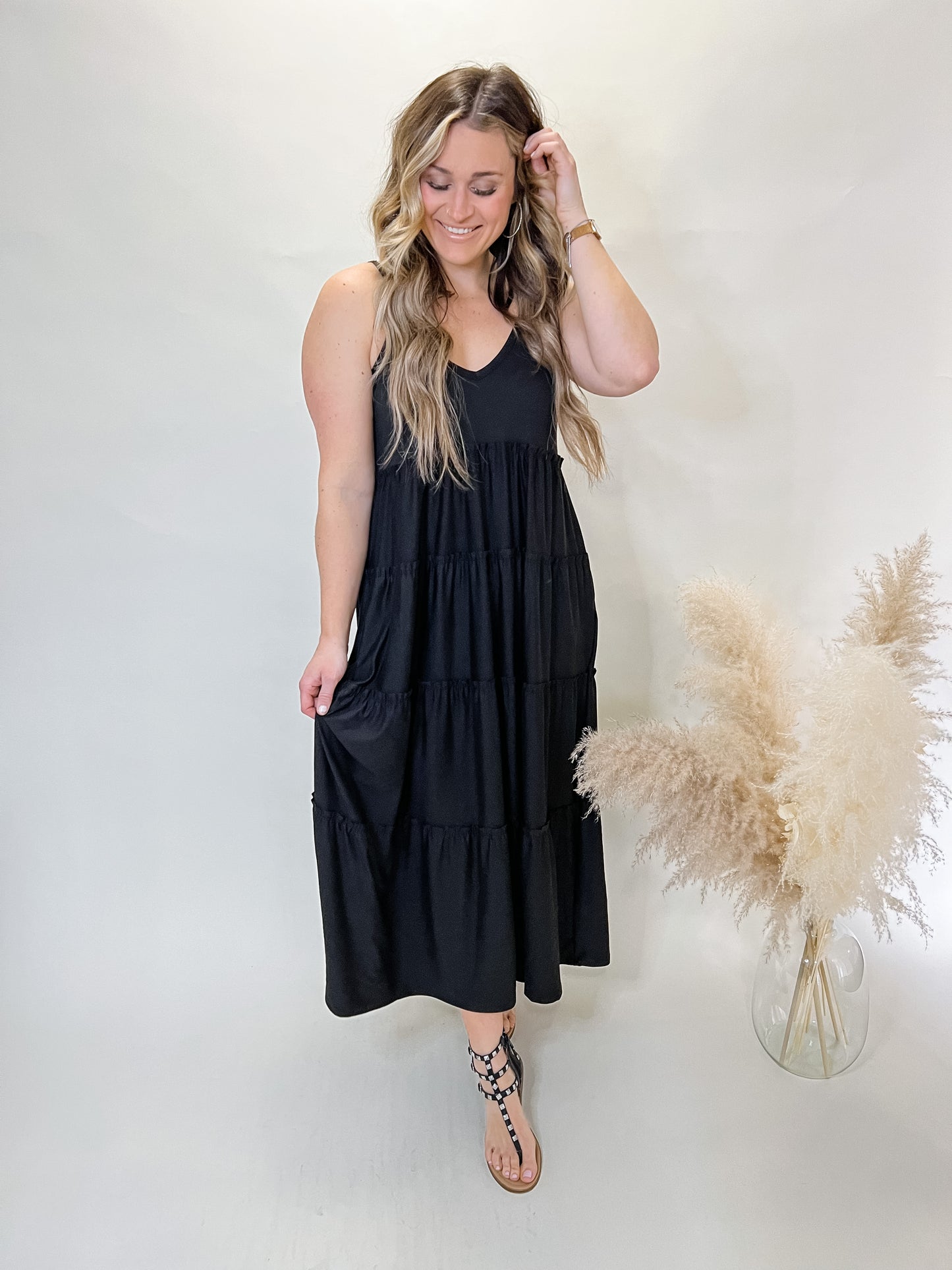 Good Knowledge Maxi Dress | Black