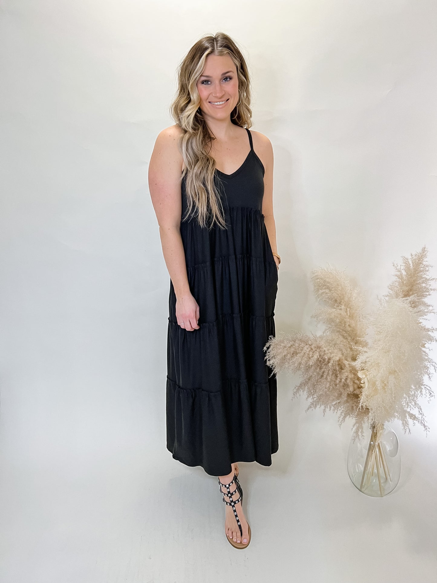 Good Knowledge Maxi Dress | Black