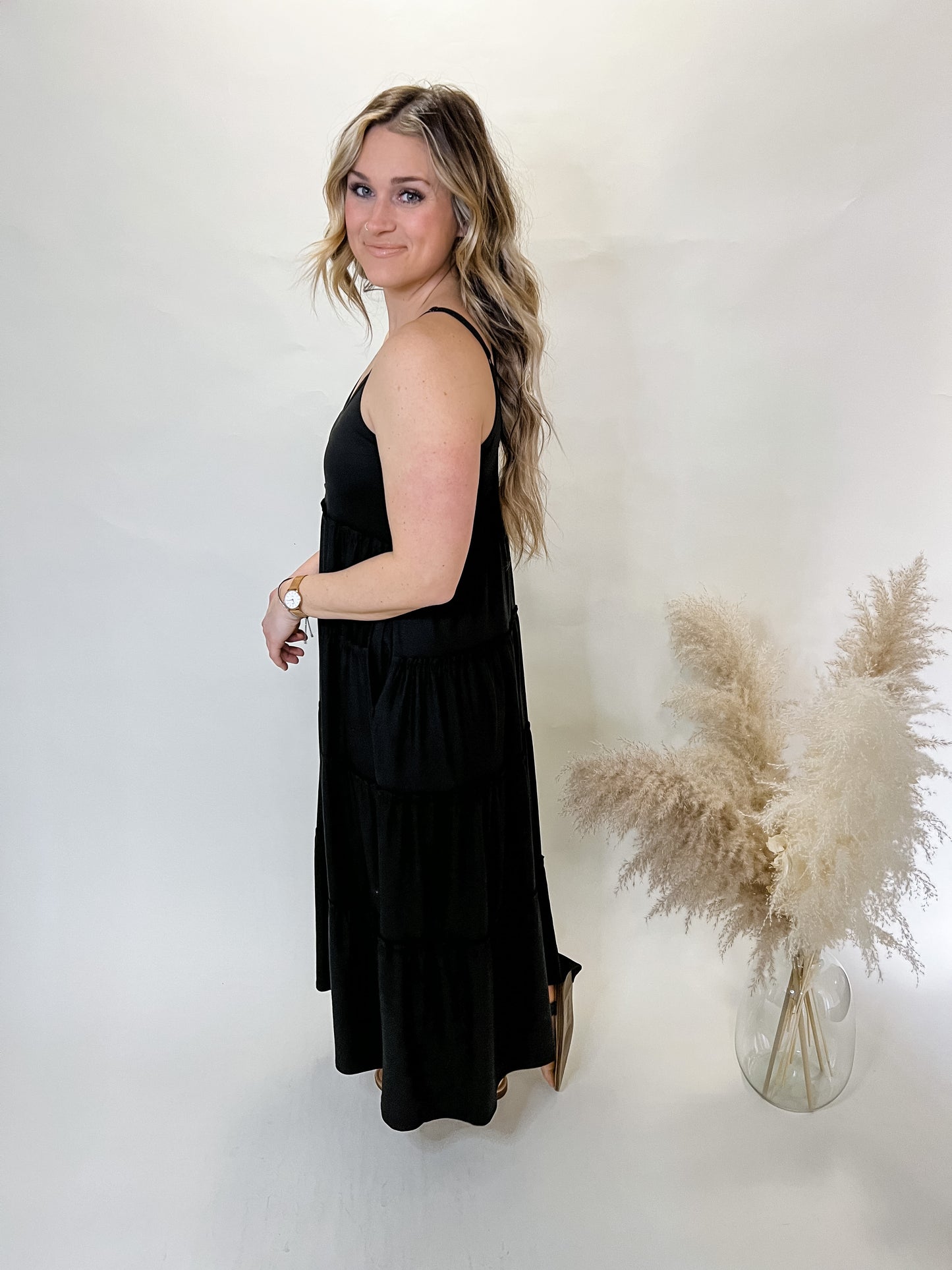 Good Knowledge Maxi Dress | Black