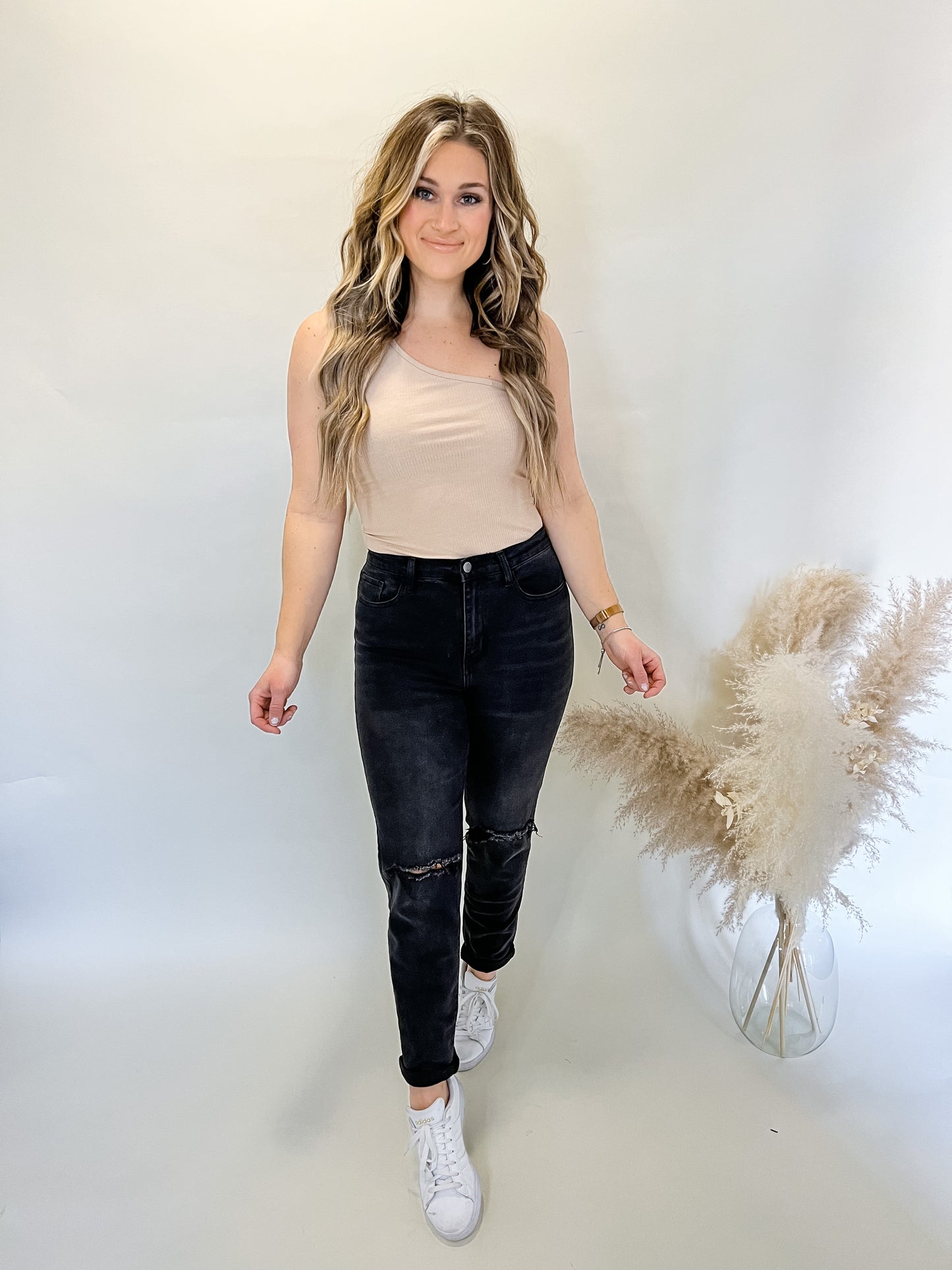 Surrender One Shoulder Top | Khaki