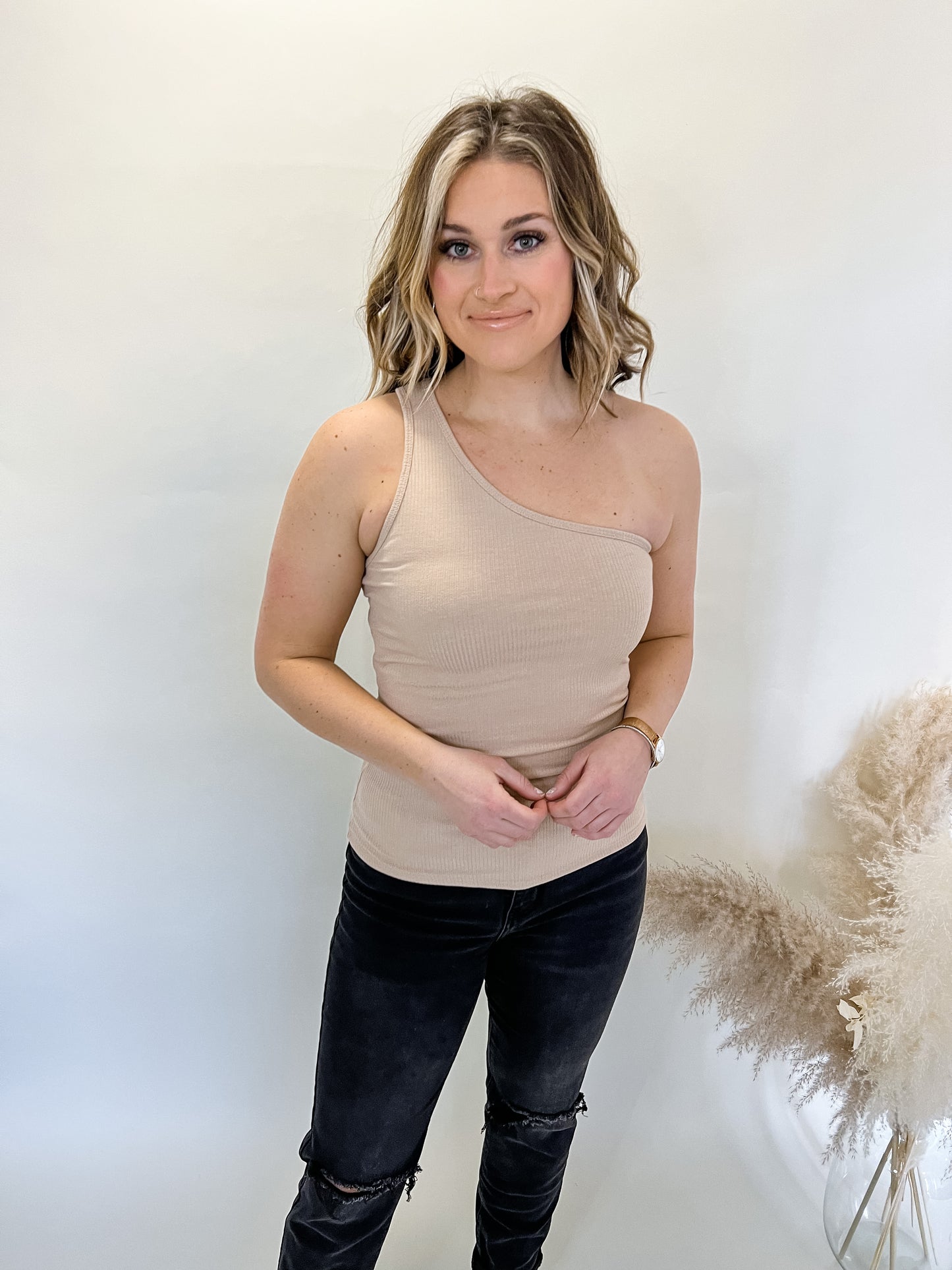 Surrender One Shoulder Top | Khaki