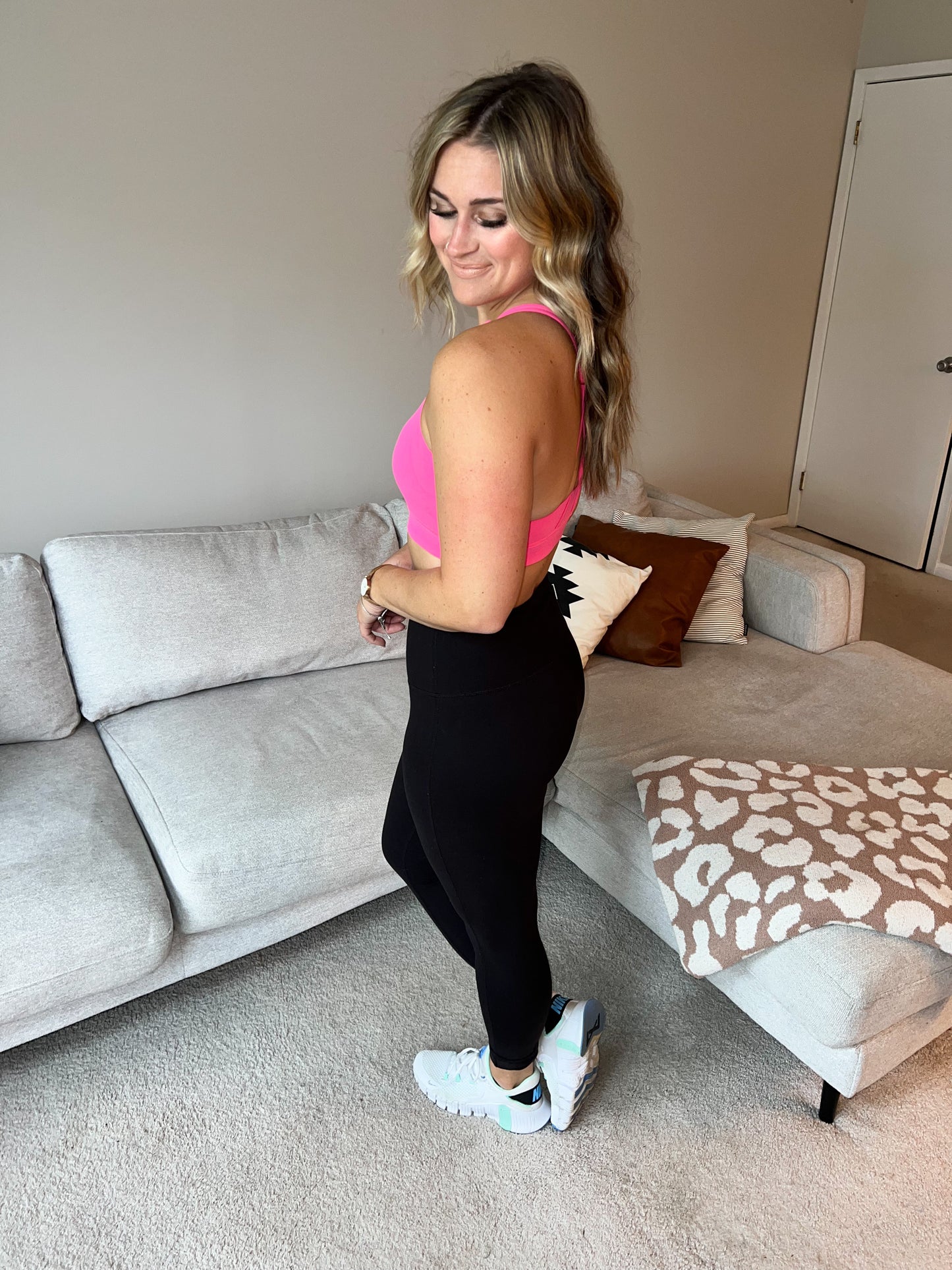 Hot Girl Leggings | Black FINAL SALE