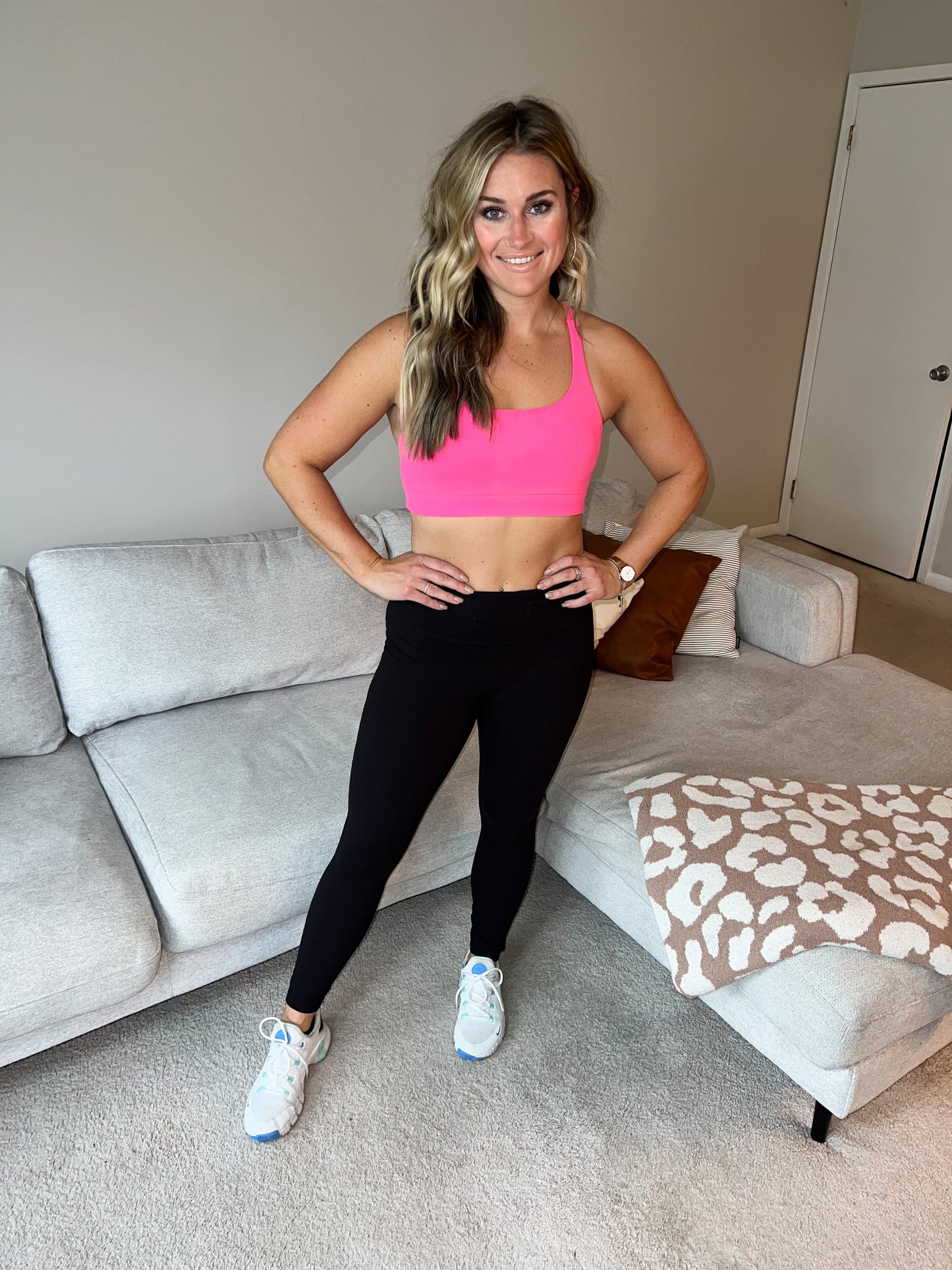 Hot Girl Leggings | Black FINAL SALE