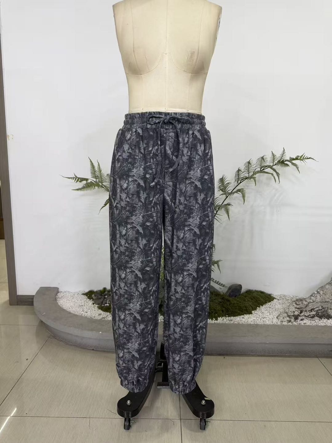 Boston Camo Joggers | Black