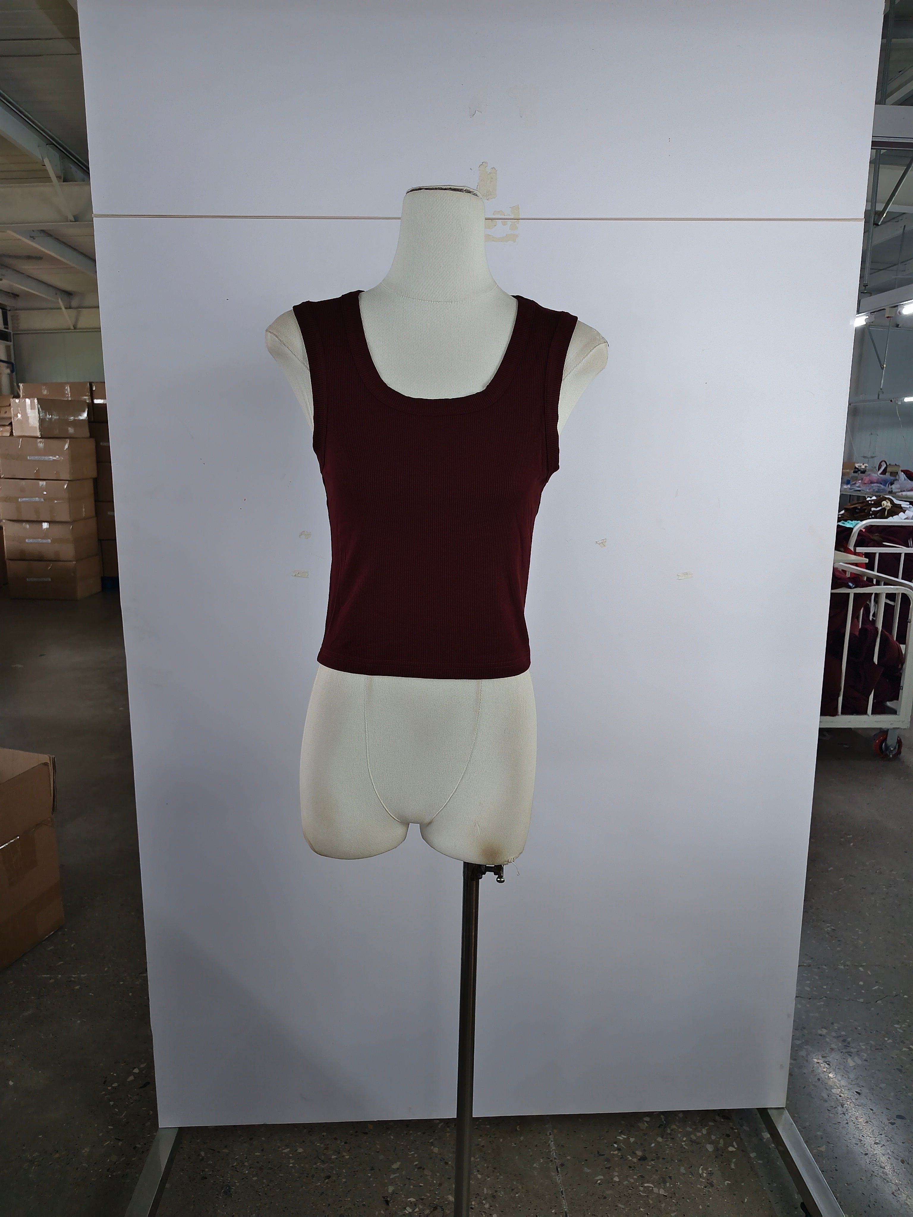 Clark Crop Tank Top | Dark Burgundy