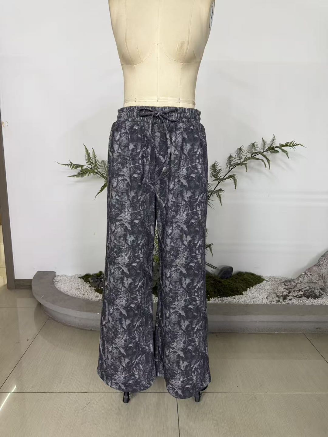 Boston Camo Wide Leg Pants | Black