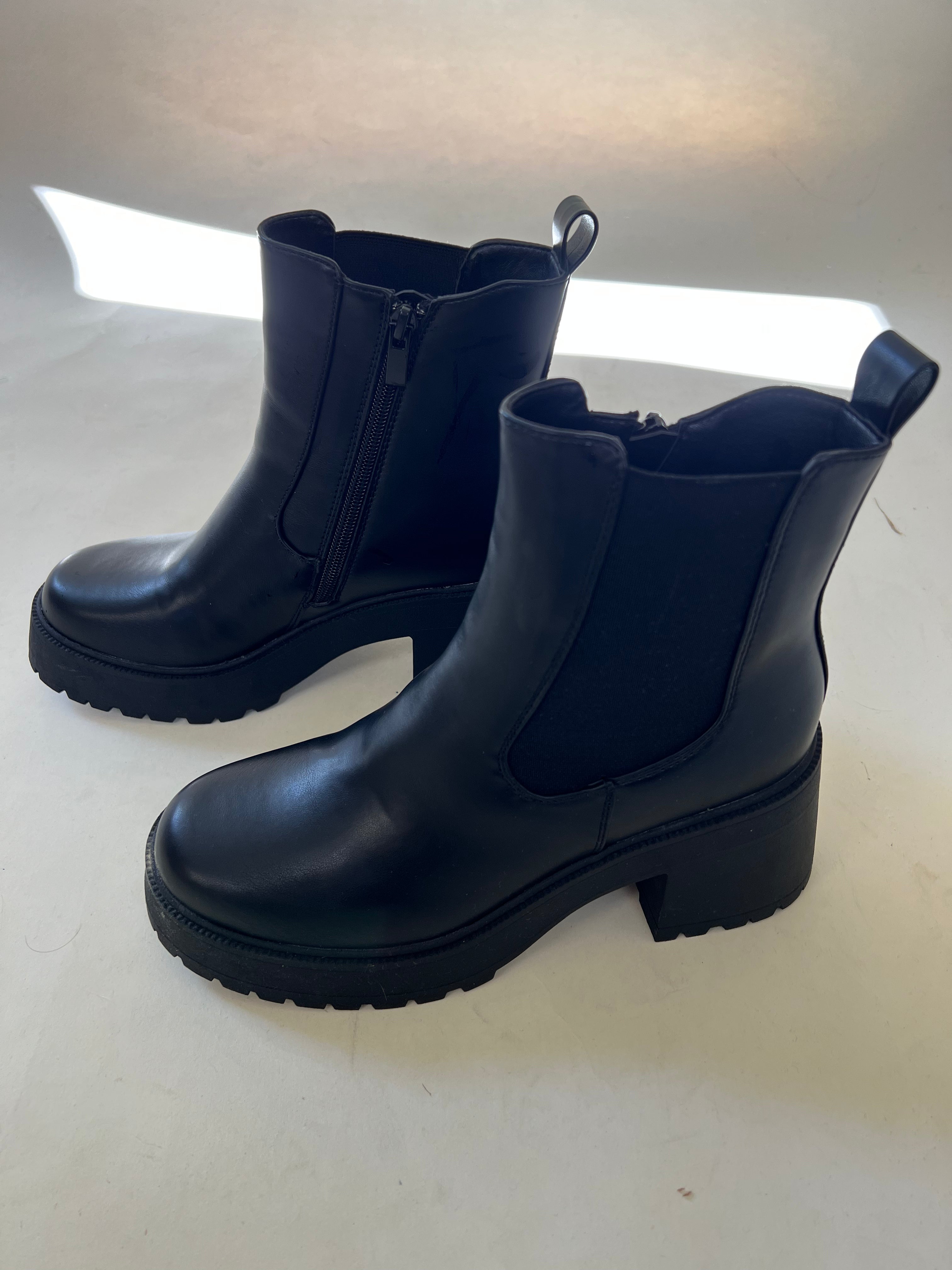 Declan Platform Bootie | Black FINAL SALE