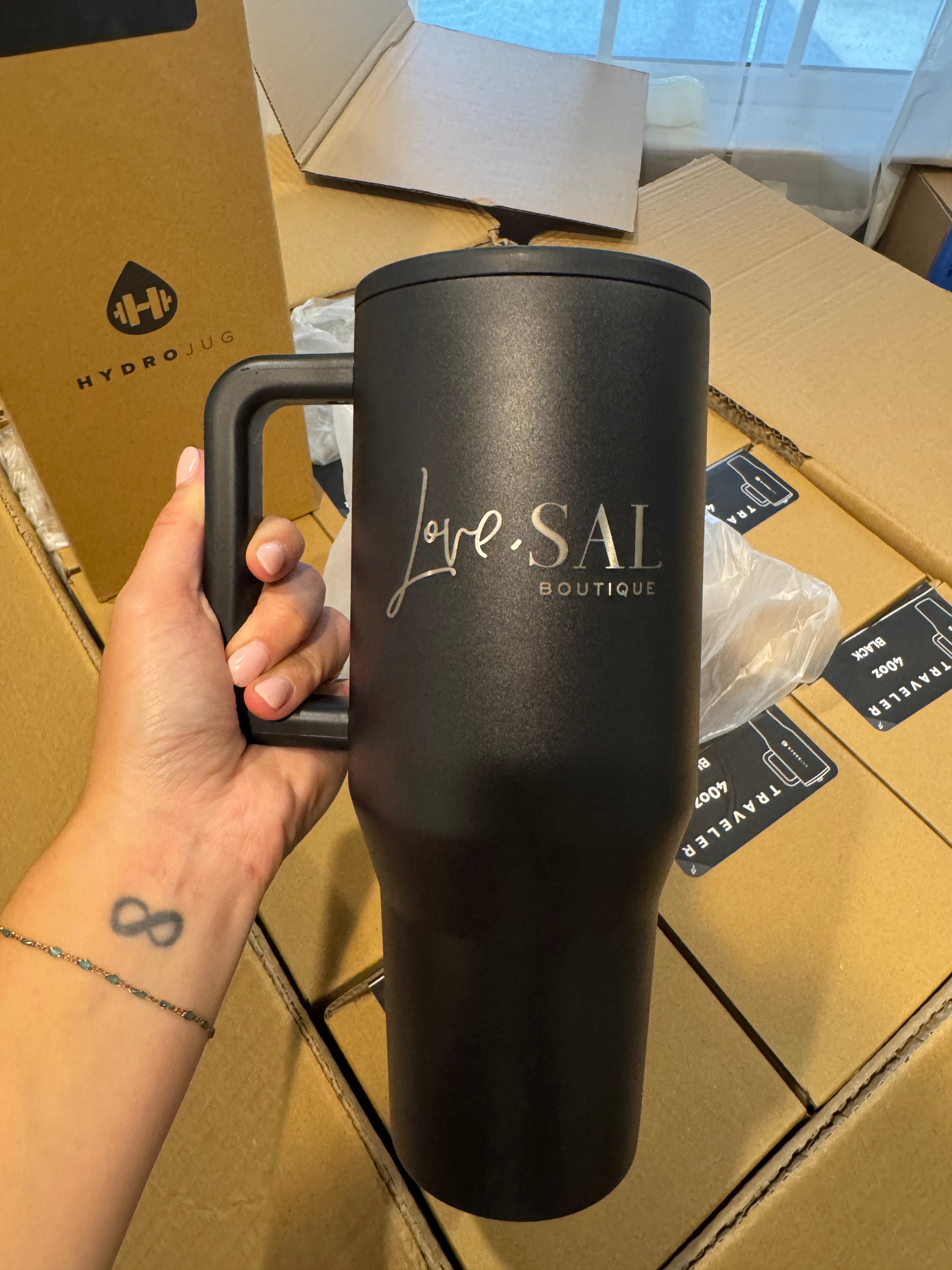Love Sal Hydrojug 40 oz | Black