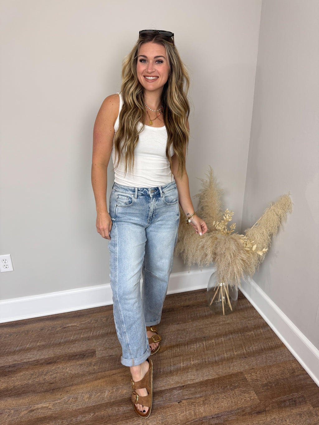 Risen Barrel Jeans | Light Wash