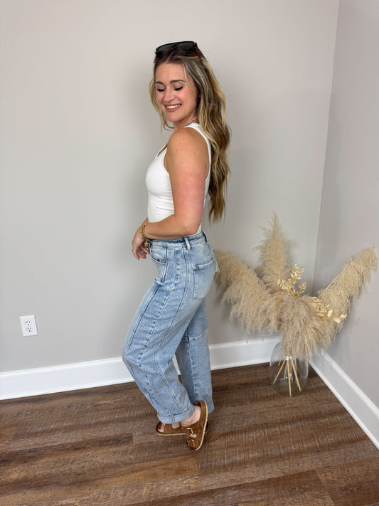 Risen Barrel Jeans | Light Wash