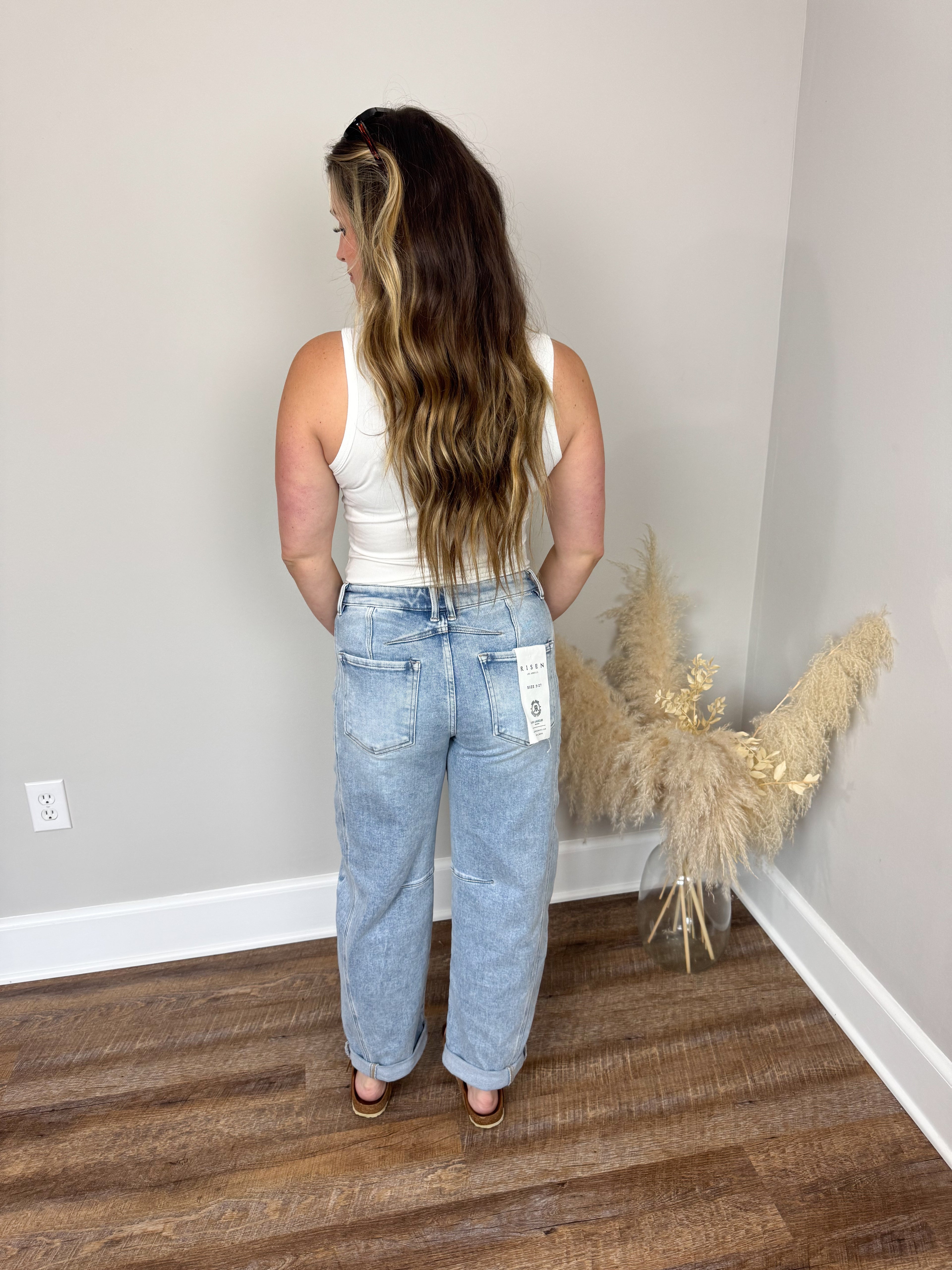 Risen Barrel Jeans | Light Wash