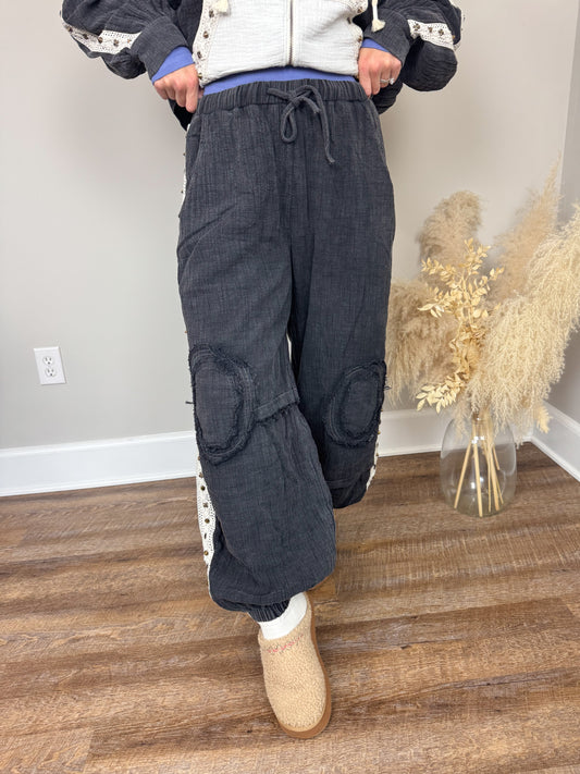 Toasted Almond Gauze Joggers | Black
