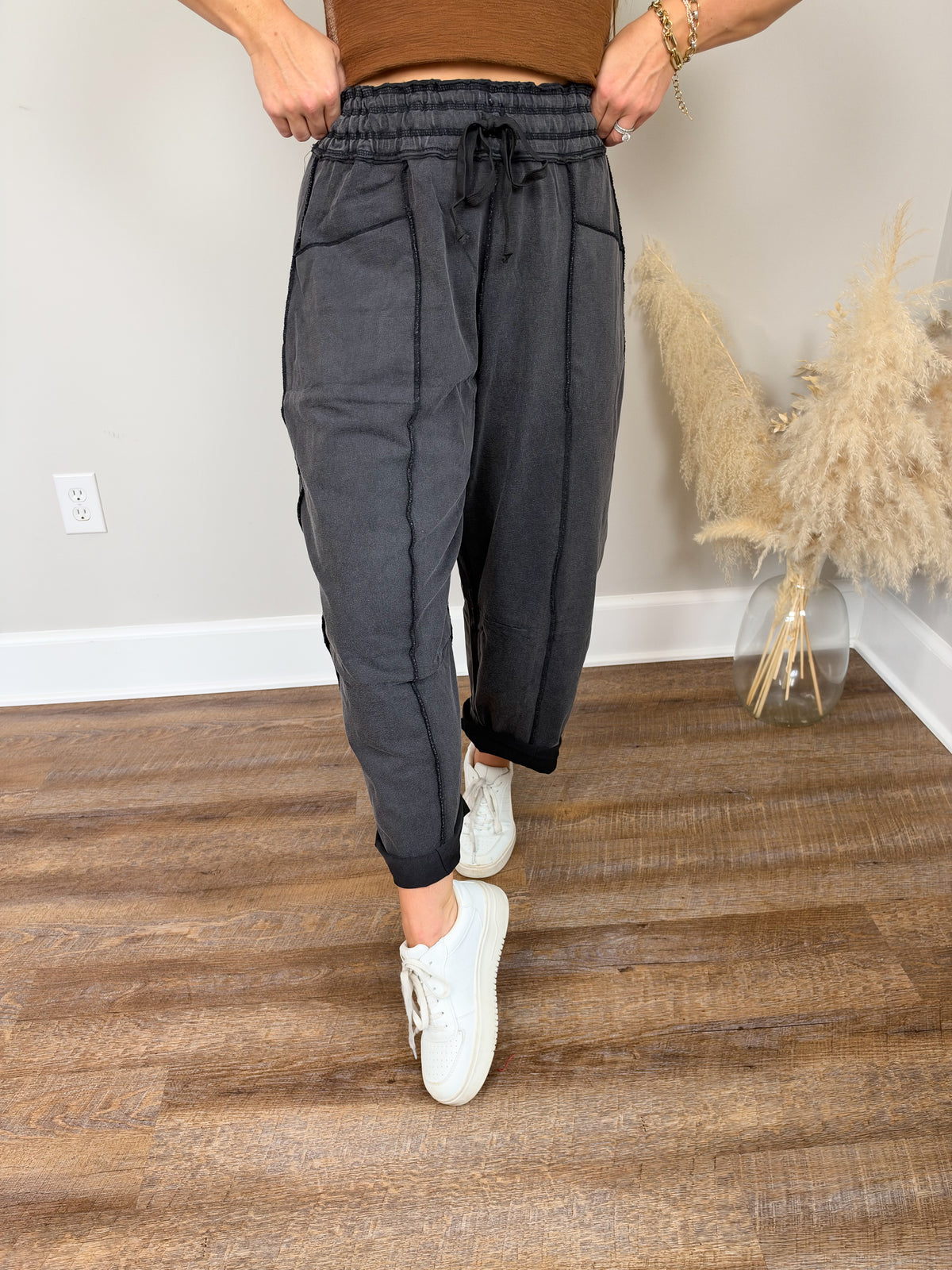 Chasing Sunshine Pants | Black