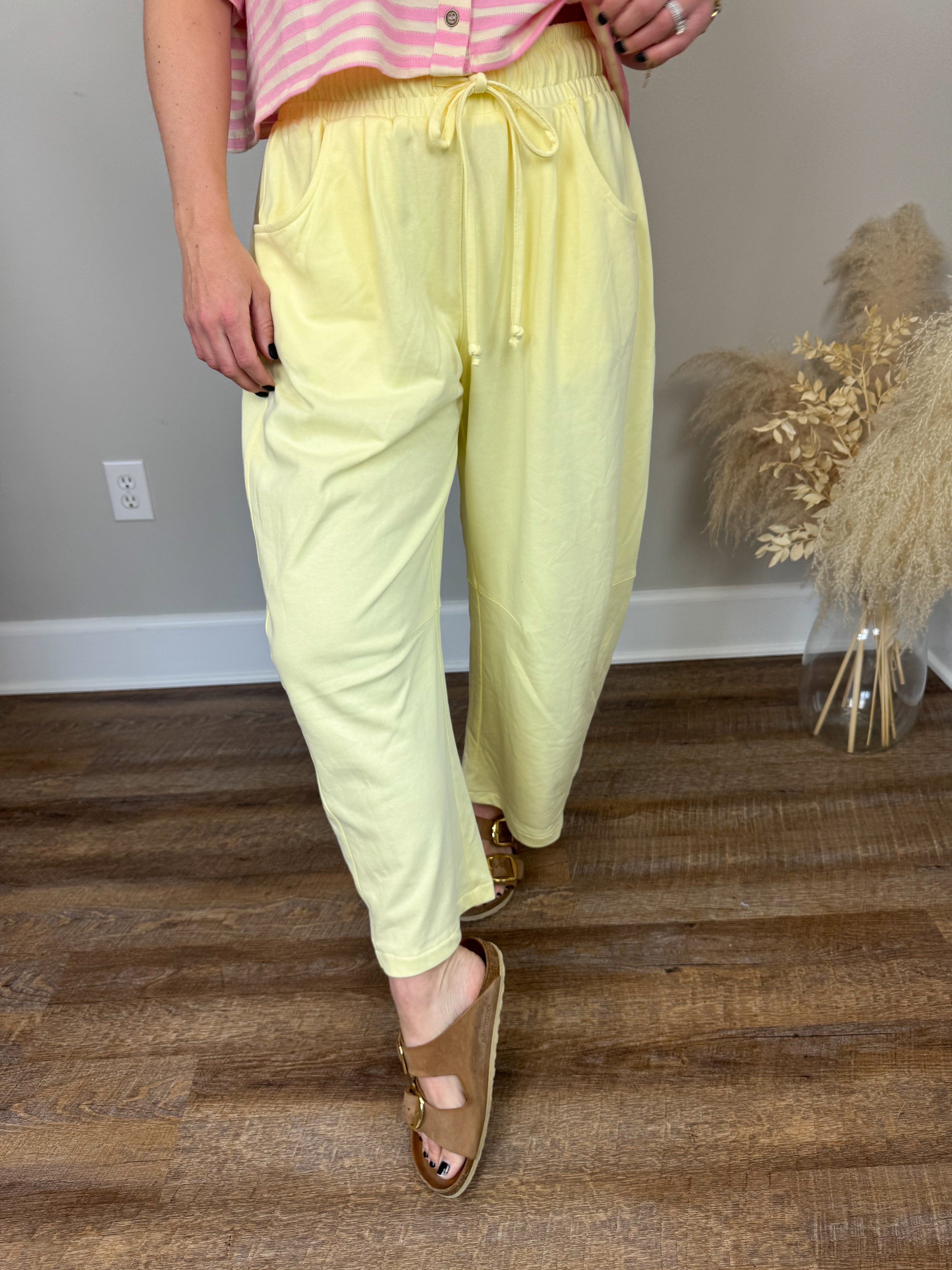 Noah Barrel Sweatpants | Butter Yellow