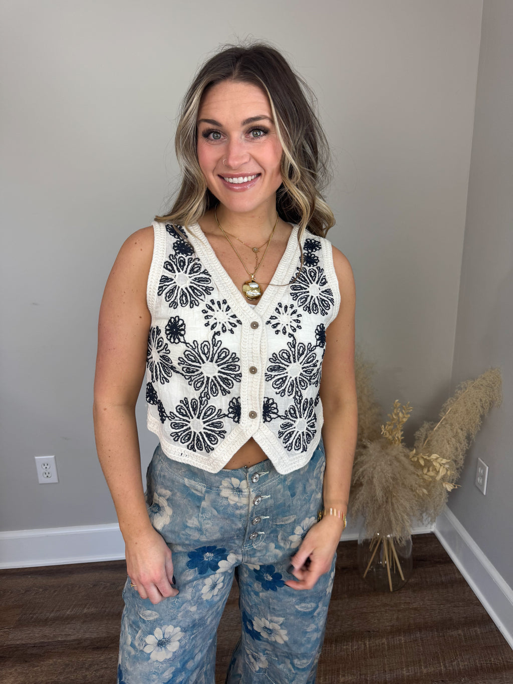 Simmons Crochet Vest | Navy