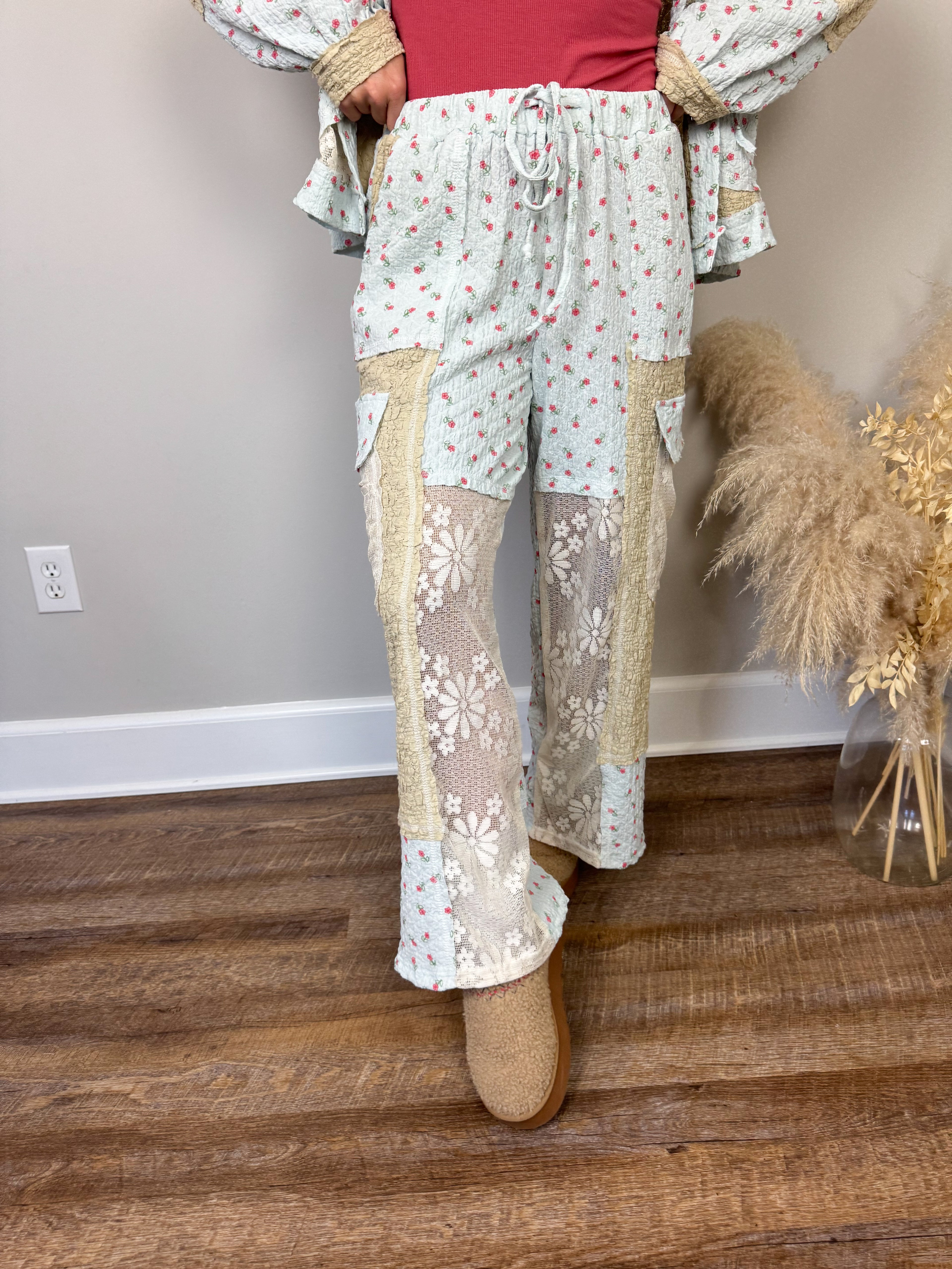 Kyla Floral Pants | Blue