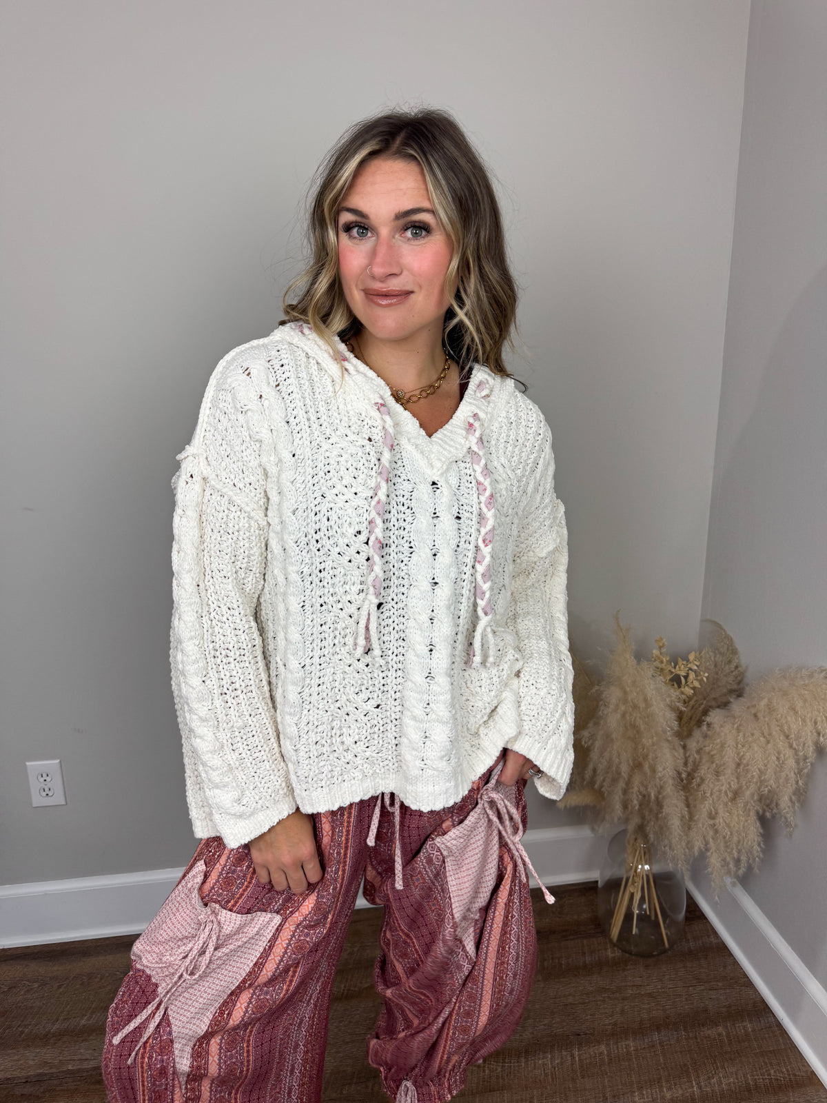 Downtown Hoodie | Cream