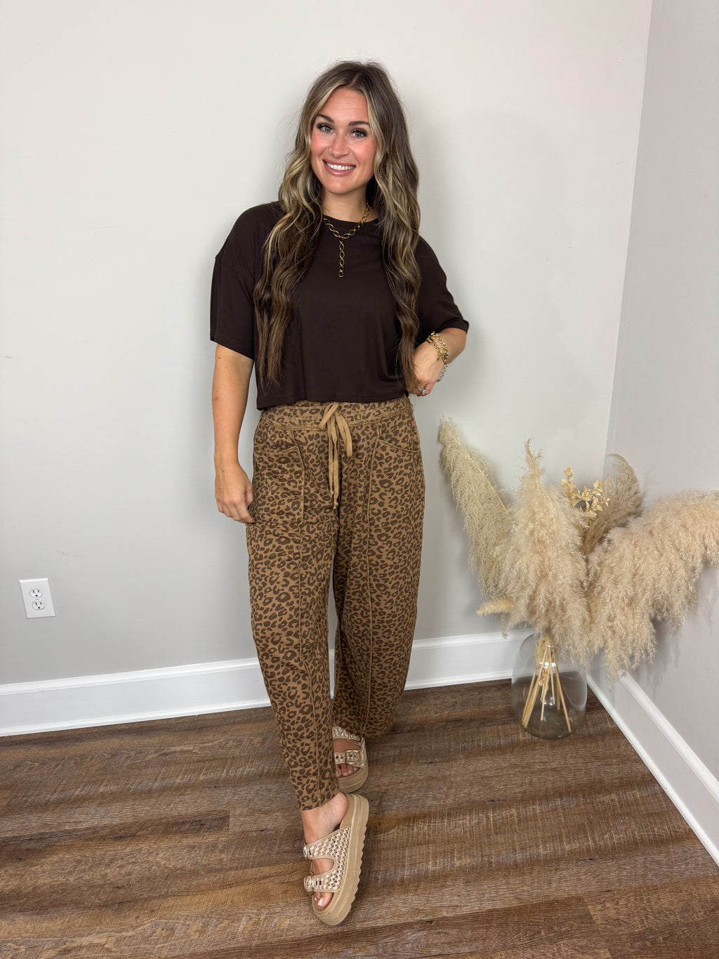 Clark Crop T-Shirt | Brown