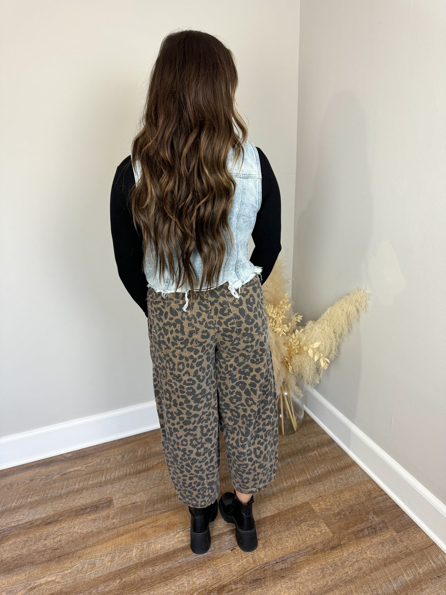 Raven Leopard Barrel Pants | Brown