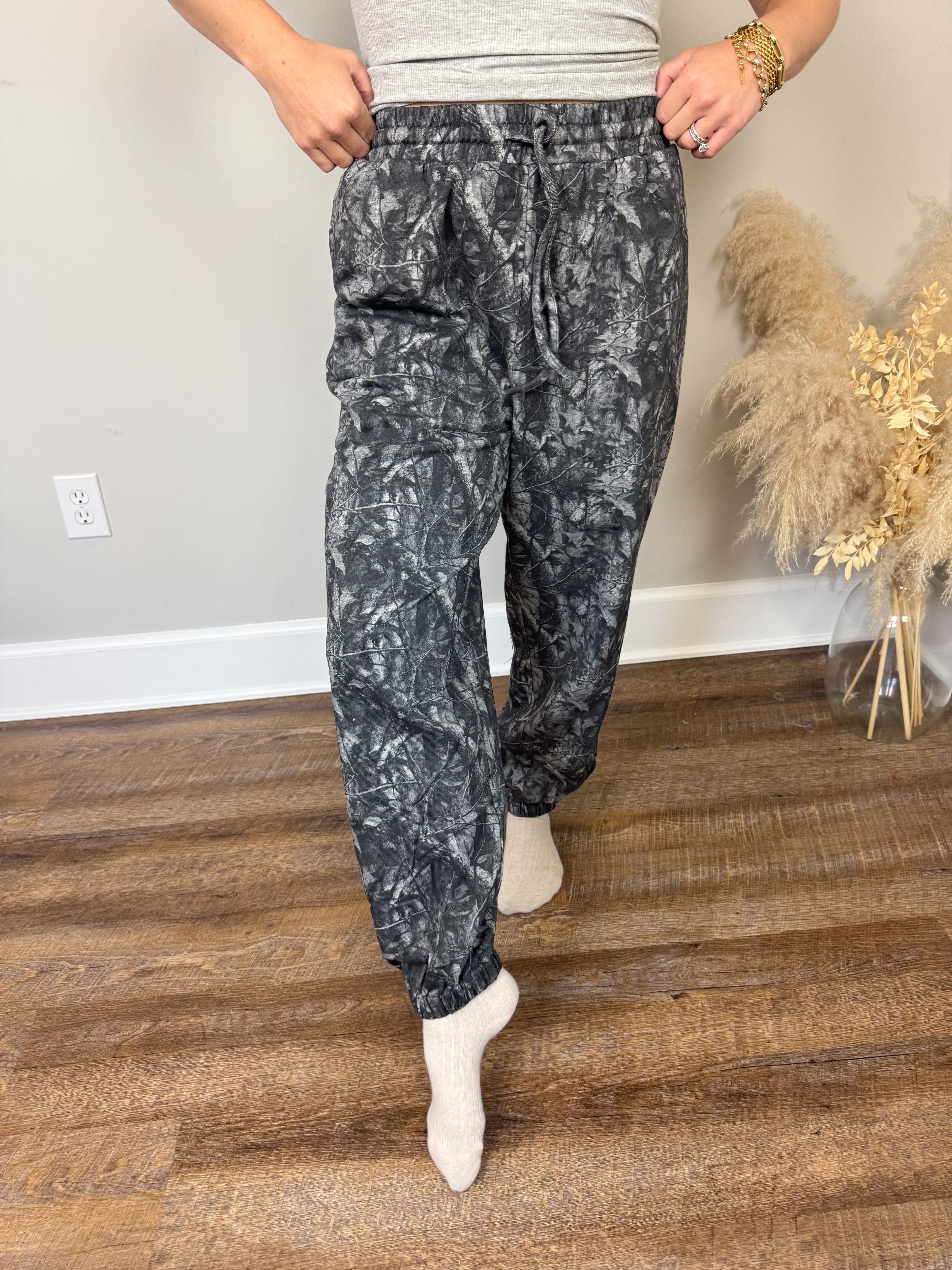 Boston Camo Joggers | Black