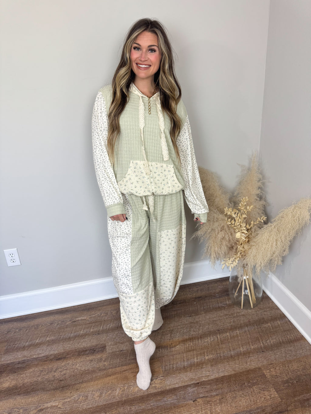 Marie Hooded Pullover