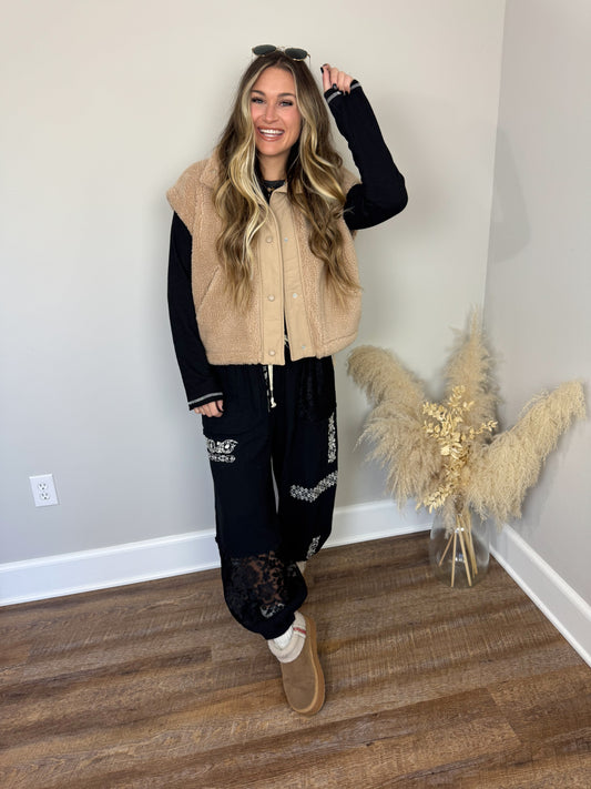 Coming Back Sherpa Vest | Beige