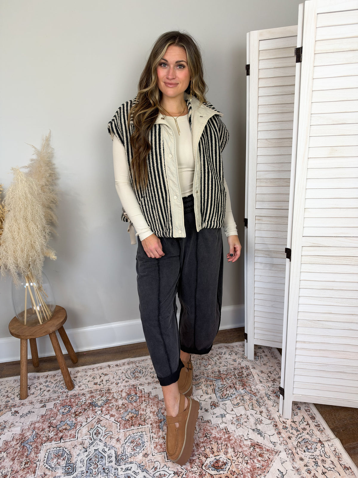 Cabin Stripe Fleece Vest | Tan/Black