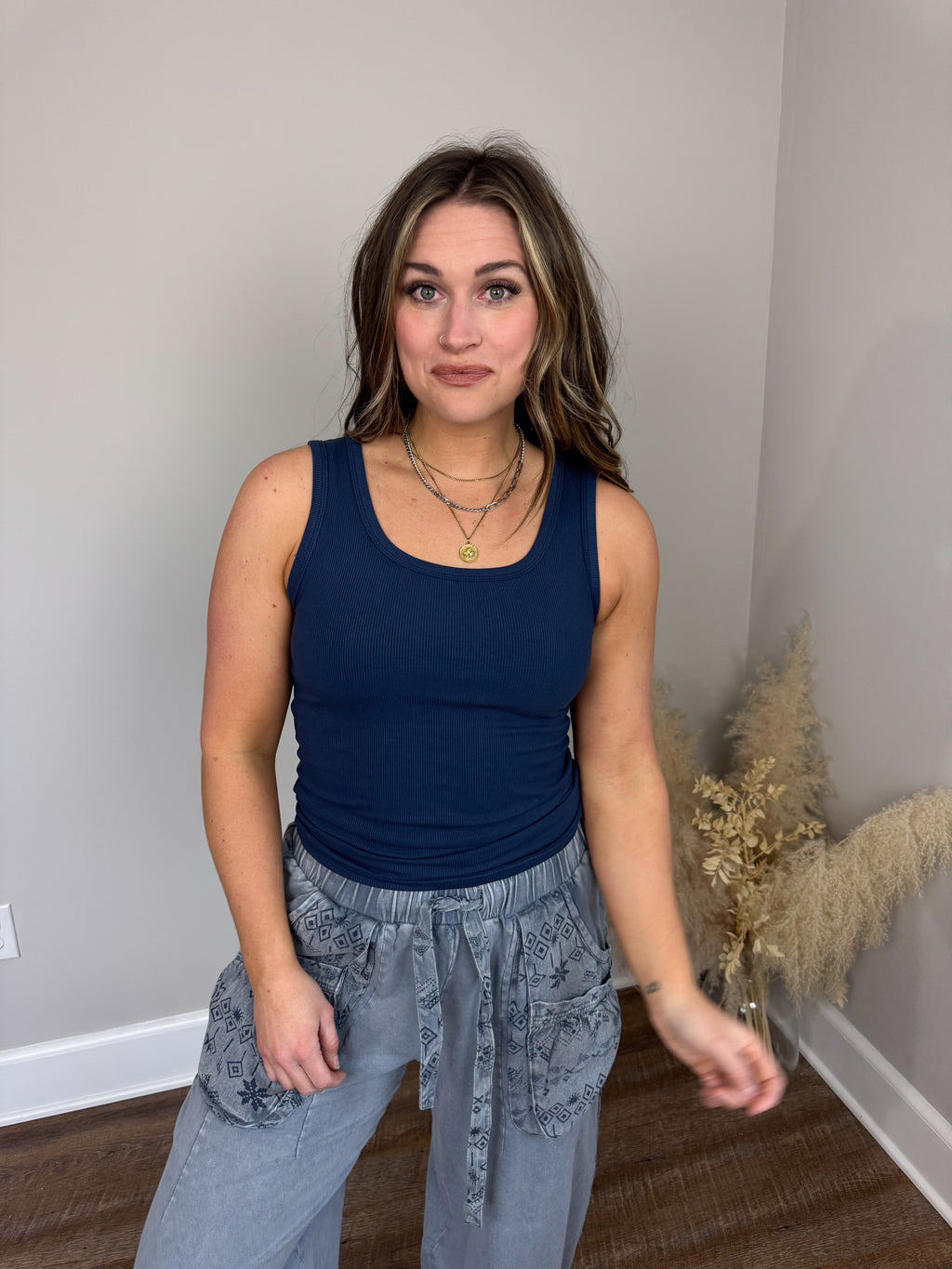 Clark Scoop Tank Top | Navy