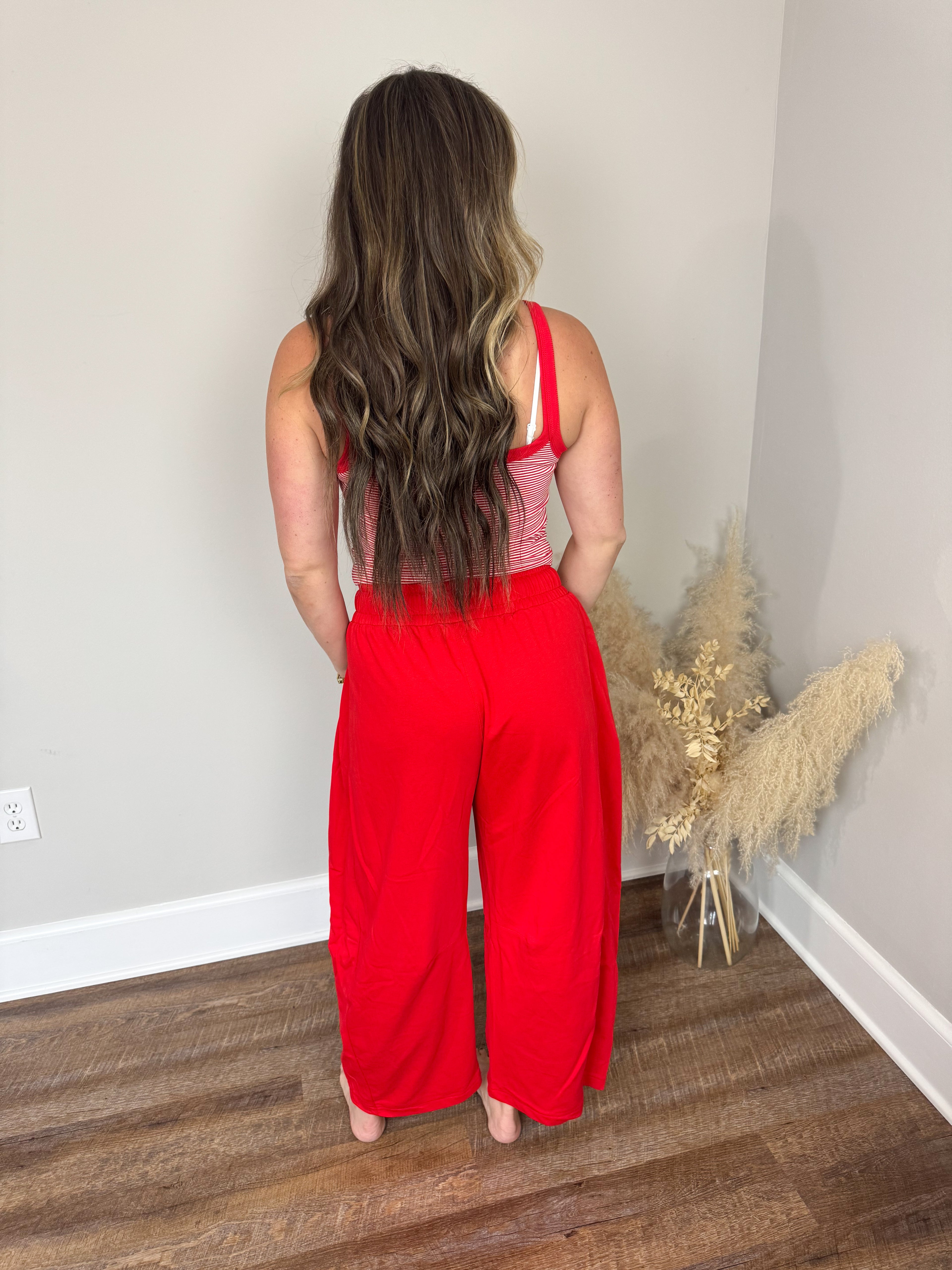 Noah Barrel Sweatpants | Red