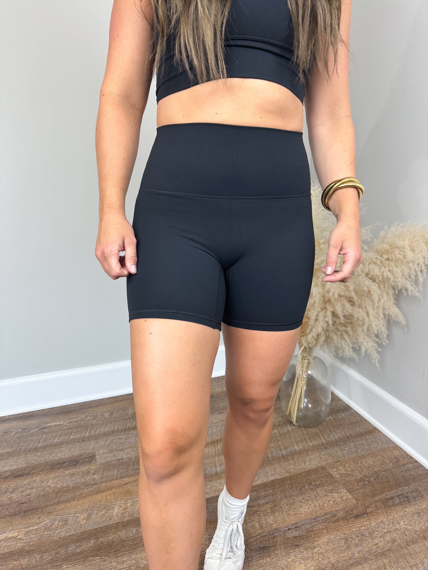 Namaste Biker Shorts | Black