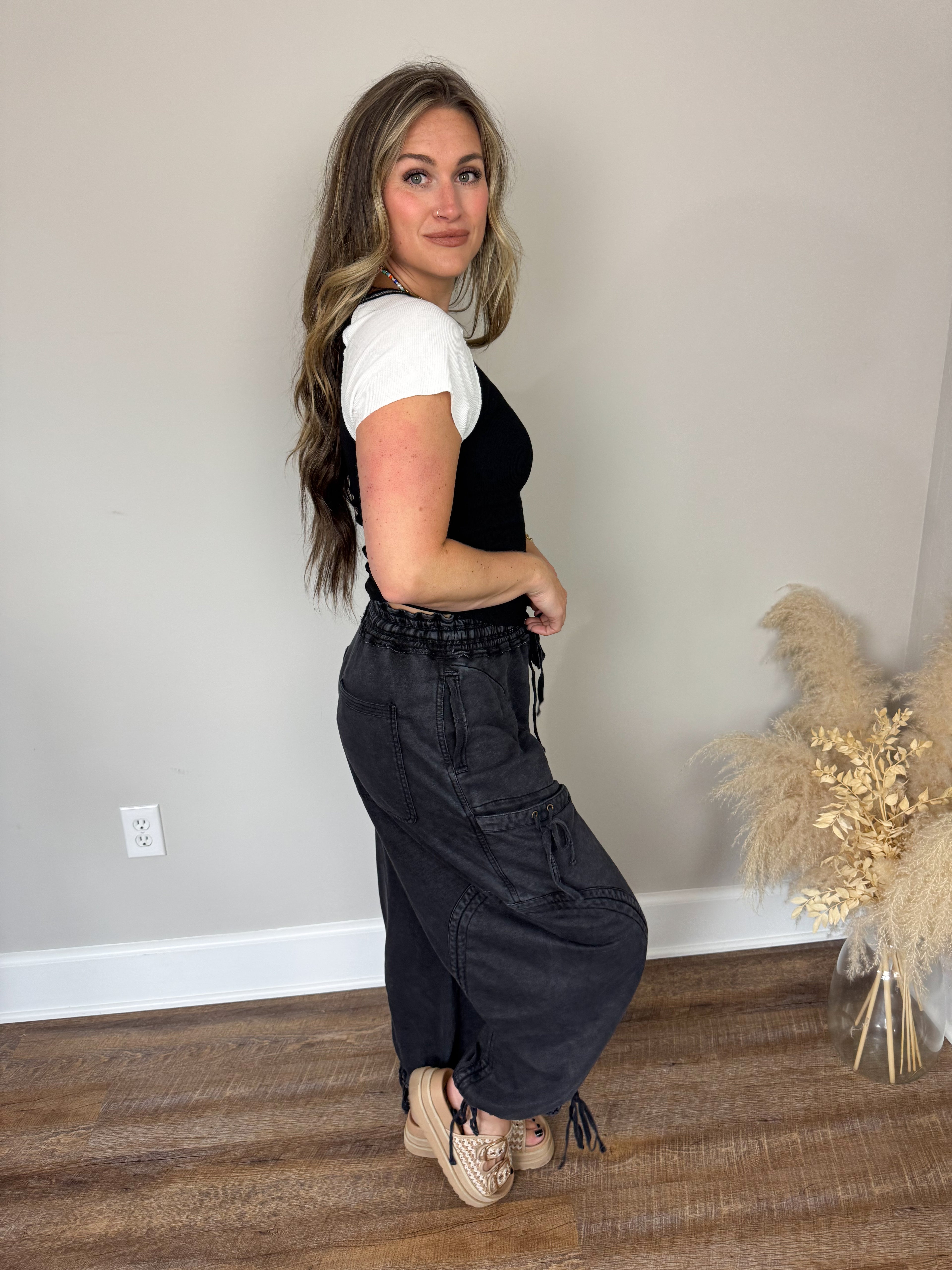 Elli Short Sleeve Top | Black