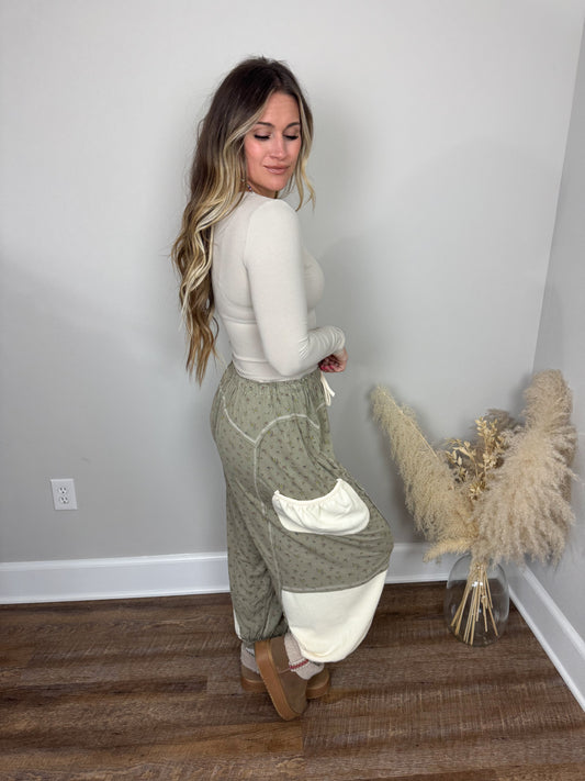 Devon Floral Pants | Sage