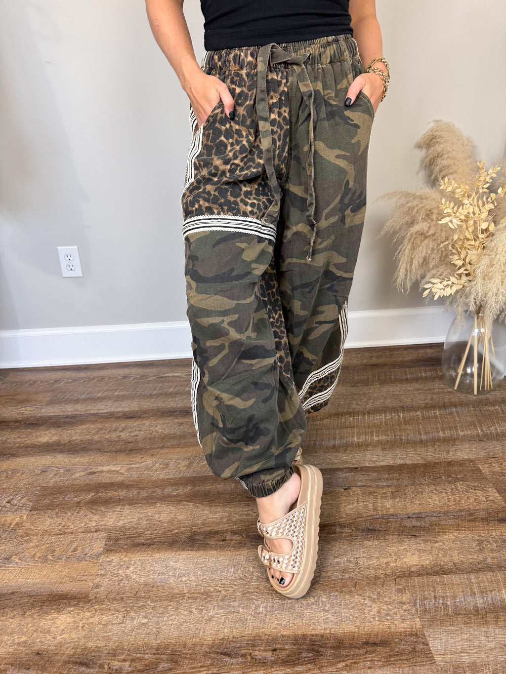 Gypsy Grove Joggers | Camo