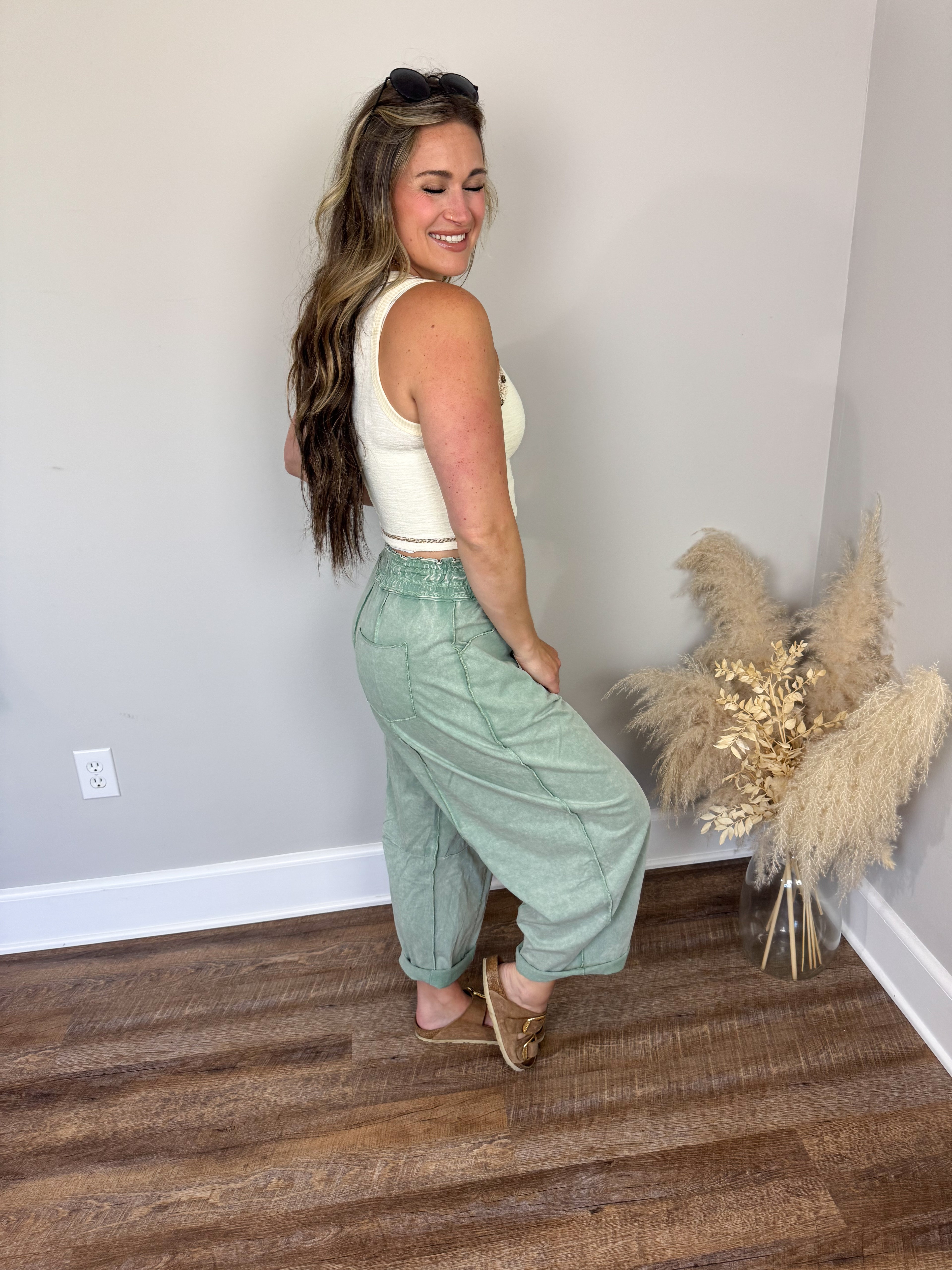 Chasing Sunshine Pants | Jade